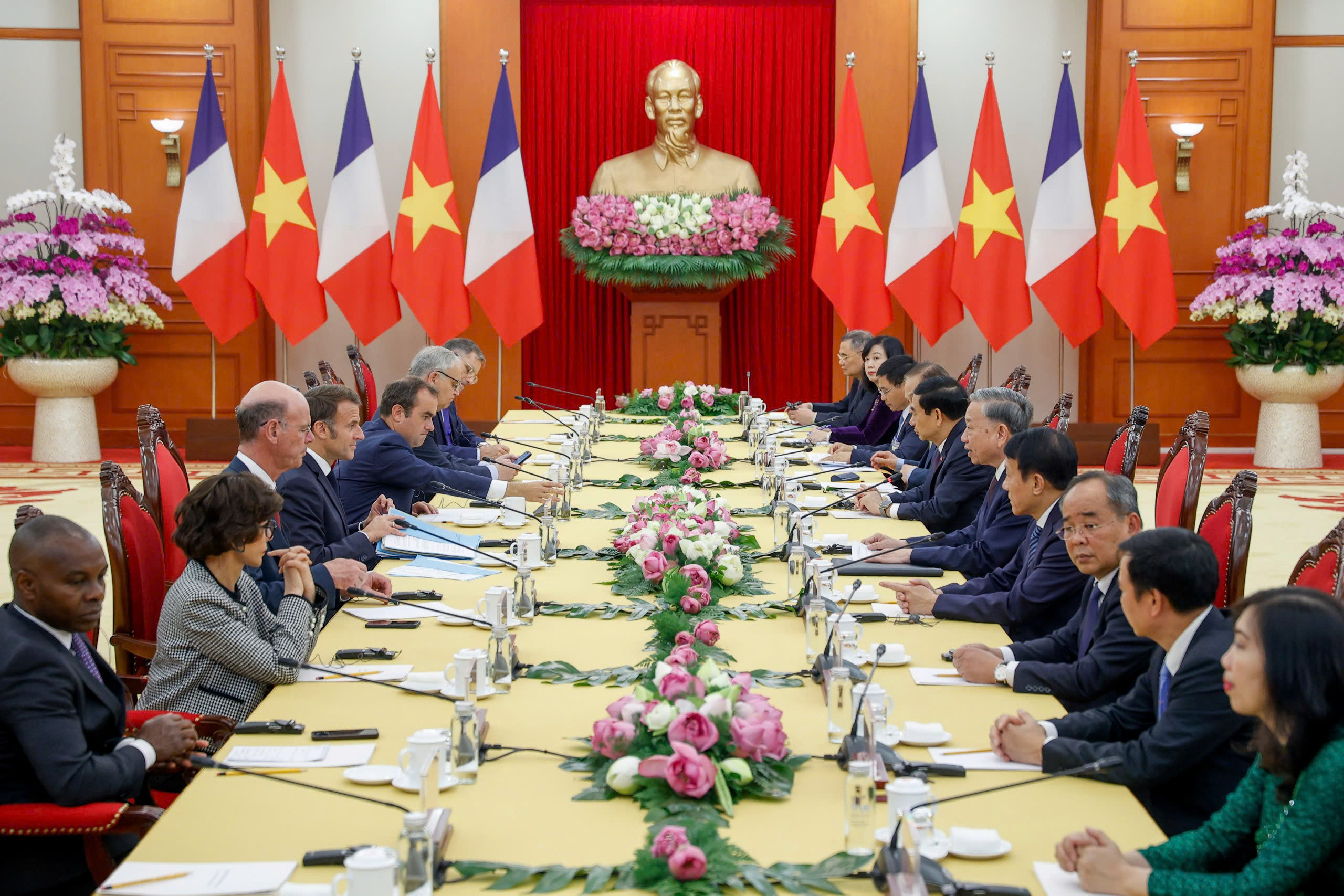 Tổng Bí thư Tô Lâm tiếp Tổng thống Pháp Macron- Ảnh 5.