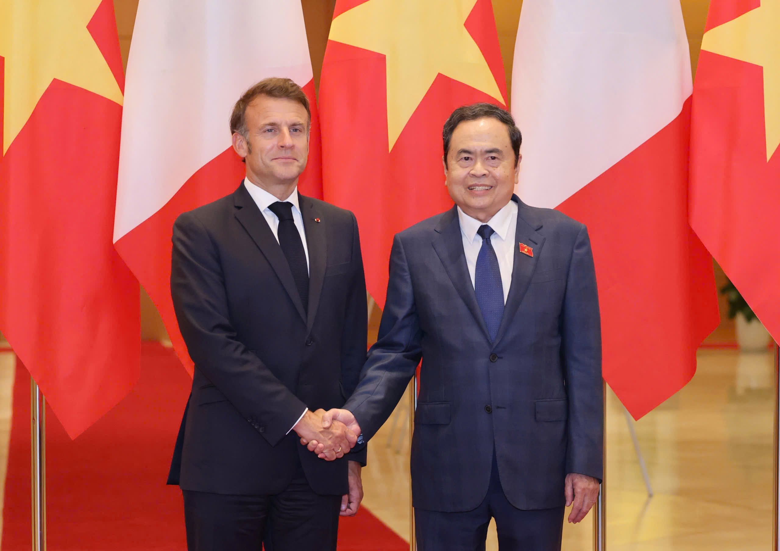 Chủ tịch Quốc hội Trần Thanh Mẫn hội kiến Tổng thống Pháp Macron- Ảnh 2.