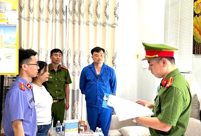 Nhận hối lộ và môi giới hối lộ, 7 đối tượng bị khởi tố- Ảnh 3. Nhận hối lộ và môi giới hối lộ, 7 đối tượng bị khởi tố- Ảnh 3.