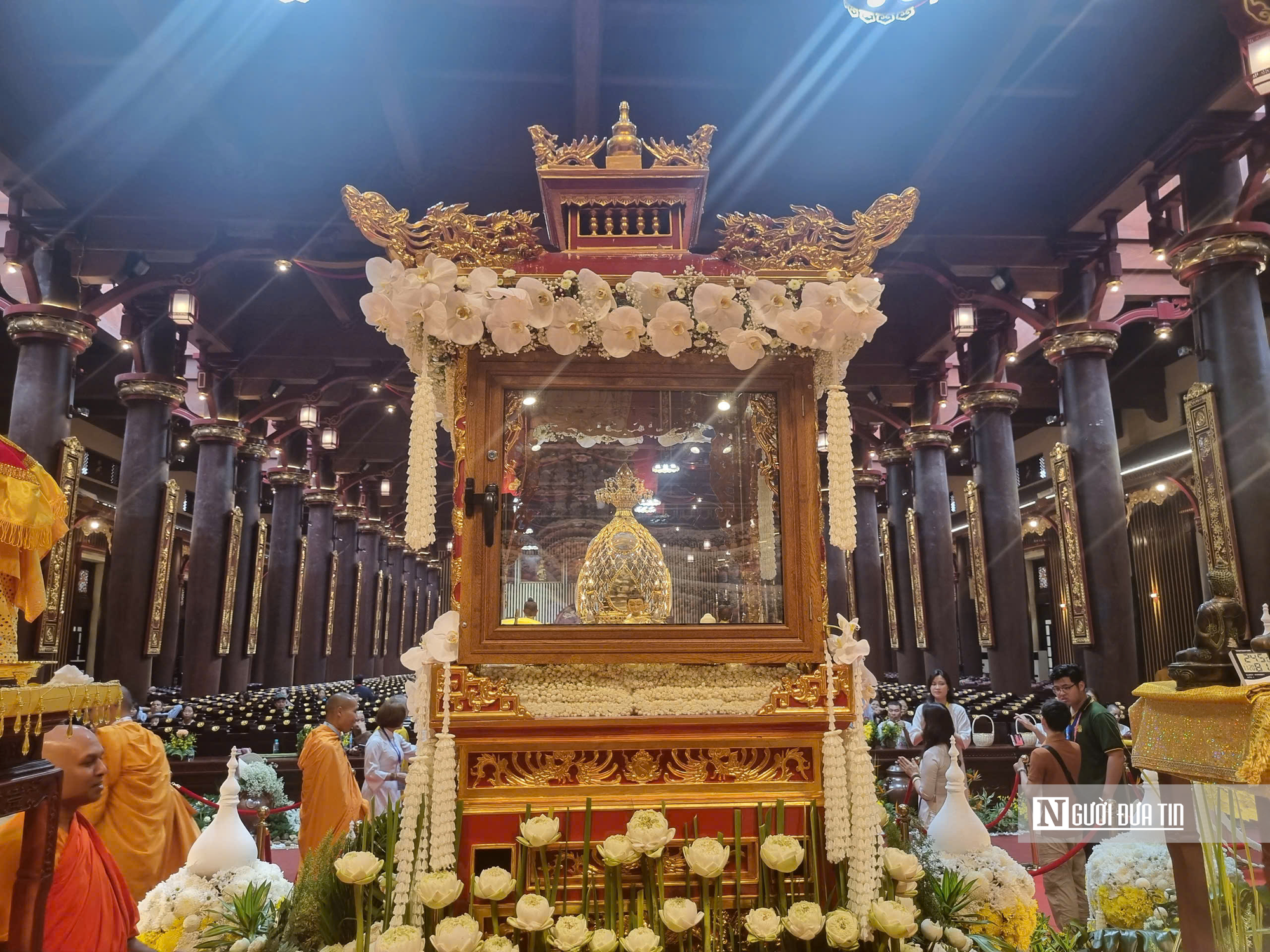 Dòng người hành hương về chiêm bái Xá lợi Phật tại non thiêng Yên Tử- Ảnh 3. Dòng người hành hương về chiêm bái Xá lợi Phật tại non thiêng Yên Tử- Ảnh 3.