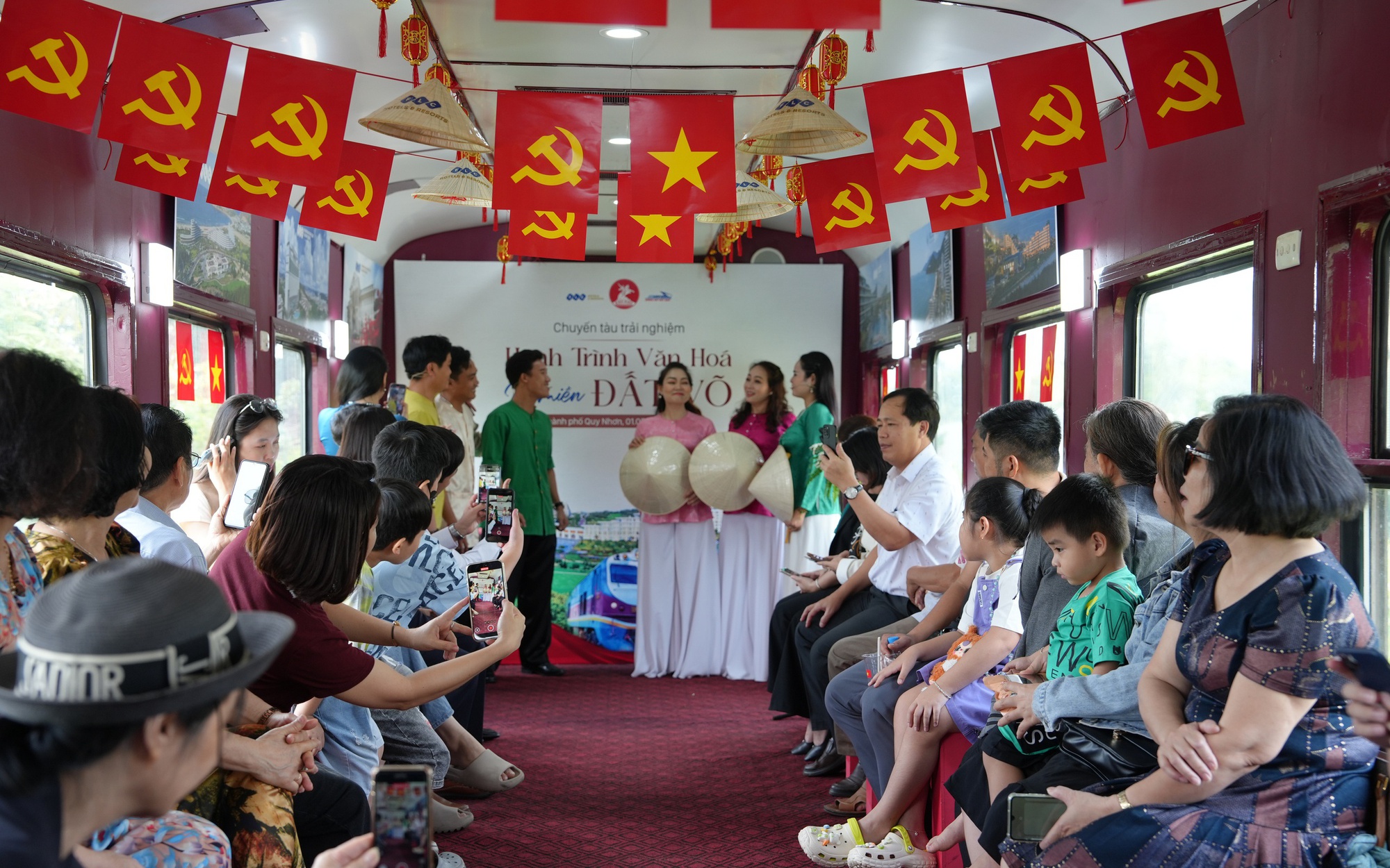 'Về miền đất võ' - chuyến tàu du lịch độc đáo tại Bình Định chính thức ra mắt