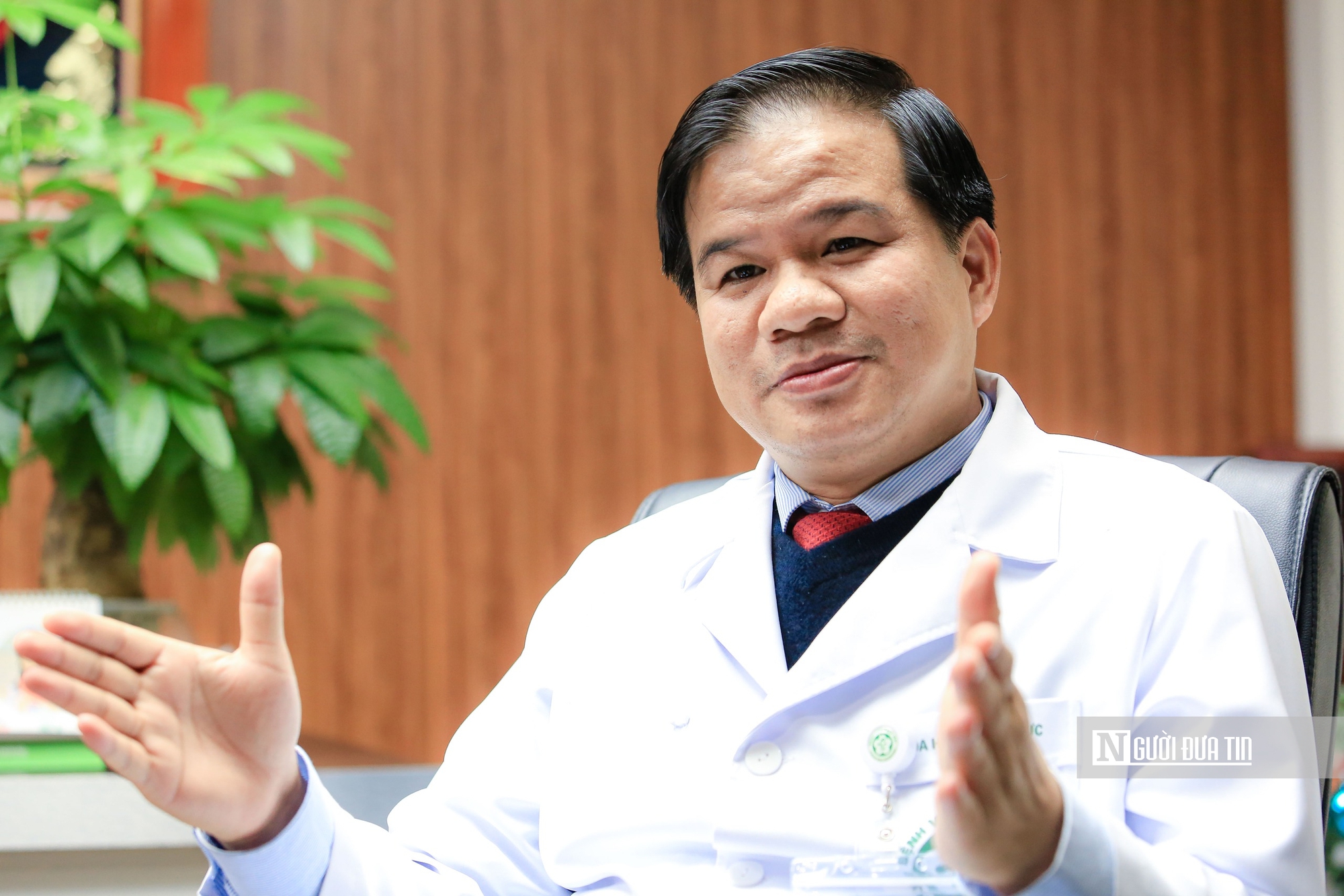 [E] Giám đốc BV Bạch Mai kể về éo le của người bệnh và điều cần làm để miễn viện phí- Ảnh 3.
