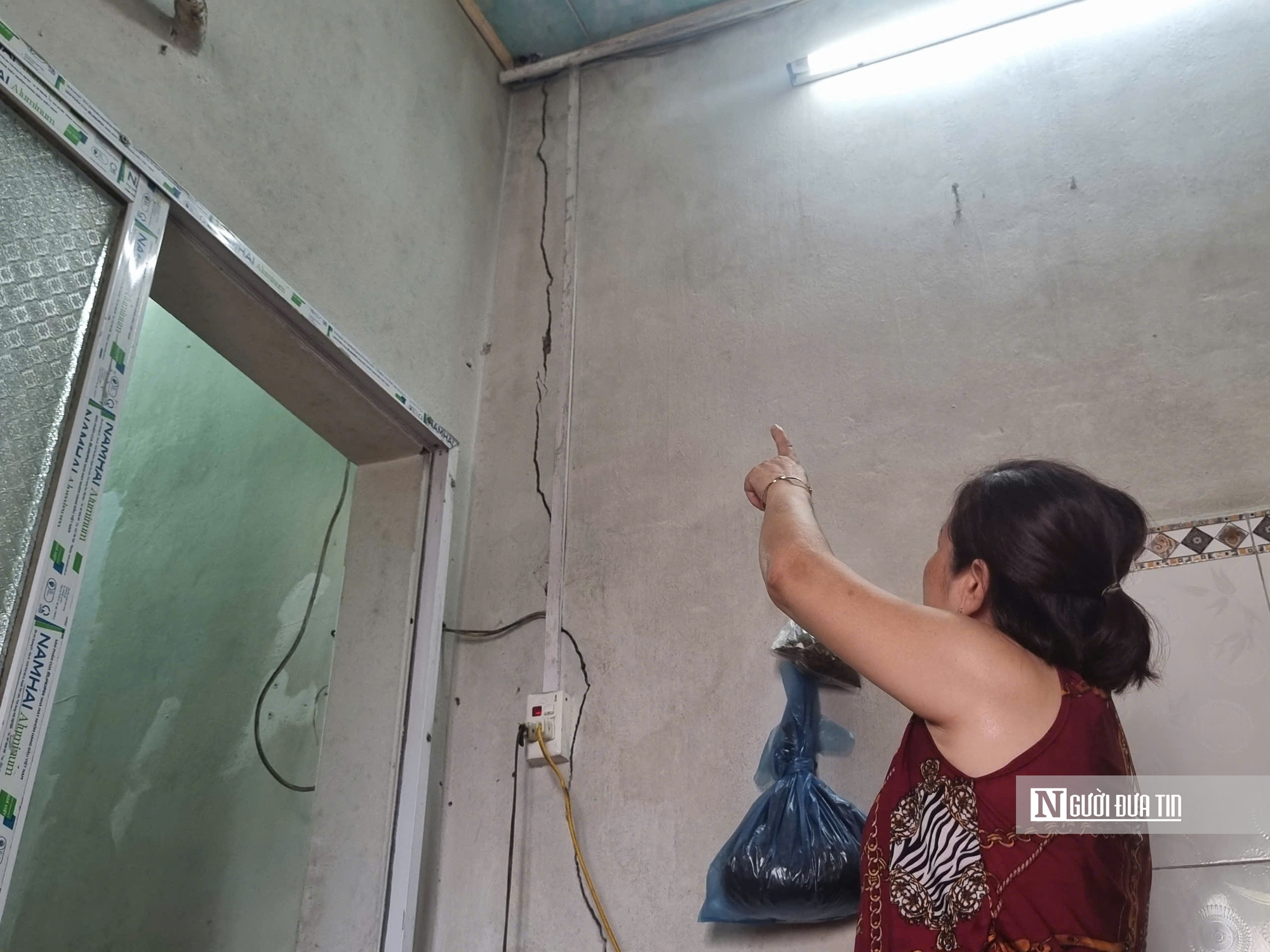 Quảng Ninh: Xuất hiện những vết nứt, gãy tại khu vực dân cư- Ảnh 1. Quảng Ninh: Xuất hiện những vết nứt, gãy tại khu vực dân cư- Ảnh 1.