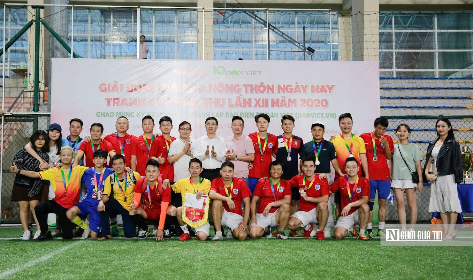 Tạp chí Đời sống & Pháp luật tham gia Cúp Vàng Dân Việt- Ảnh 1. Tạp chí Đời sống & Pháp luật tham gia Cúp Vàng Dân Việt- Ảnh 1.