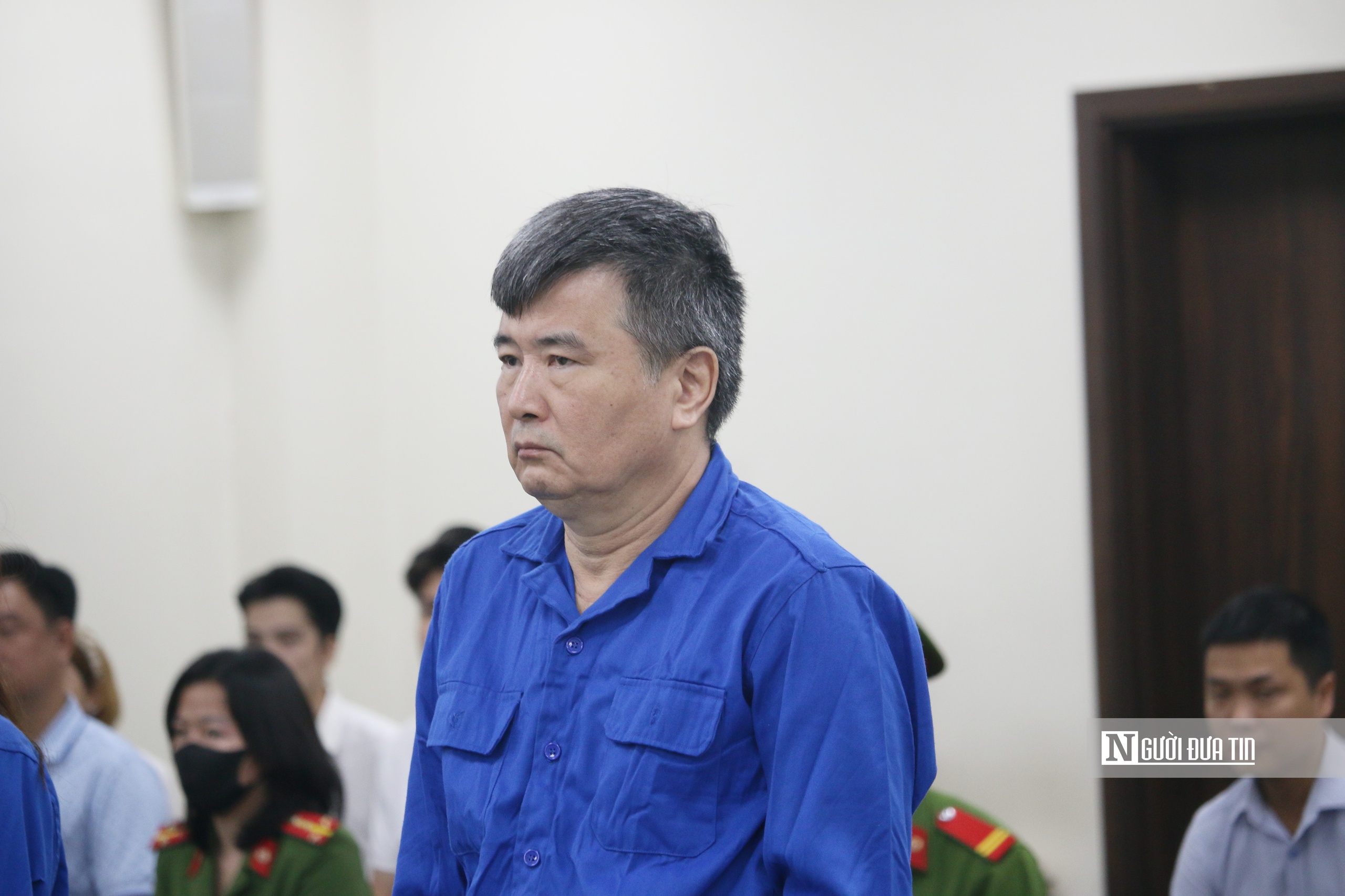 Cựu Vụ phó Bộ Công Thương bị xét xử trong vụ "vòi tiền mua biệt thự"- Ảnh 2. Cựu Vụ phó Bộ Công Thương bị xét xử trong vụ "vòi tiền mua biệt thự"- Ảnh 2.