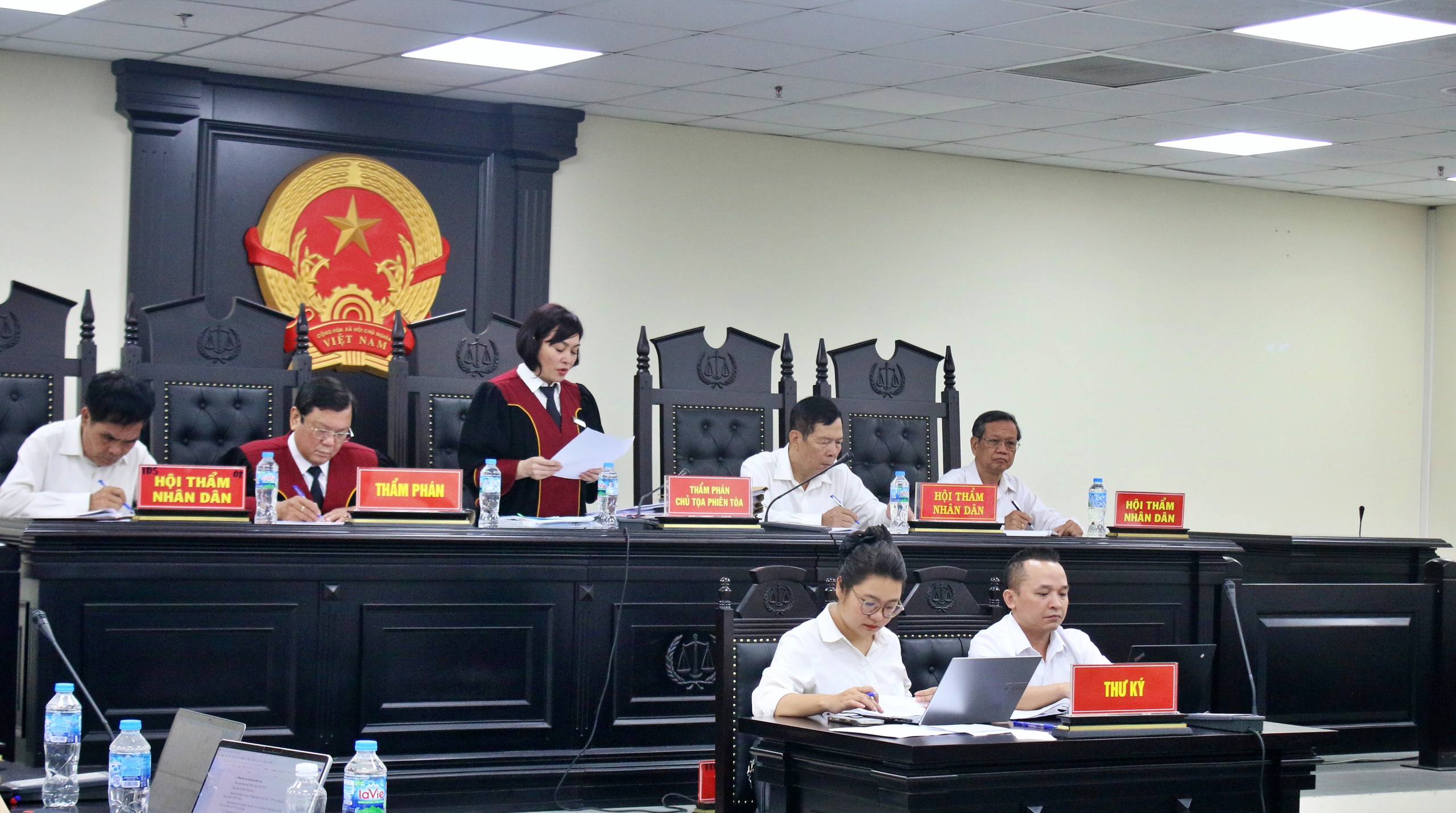 Cựu Vụ phó Bộ Công Thương bị xét xử trong vụ "vòi tiền mua biệt thự"- Ảnh 1. Cựu Vụ phó Bộ Công Thương bị xét xử trong vụ "vòi tiền mua biệt thự"- Ảnh 1.
