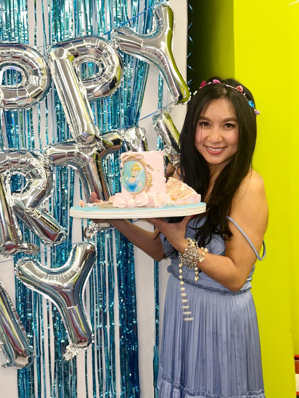 Cuộc sống U50 của người yêu duy nhất Lý Hùng công khai, chưa dám quay lại showbiz vì ngoại hình- Ảnh 7. Cuộc sống U50 của người yêu duy nhất Lý Hùng công khai, chưa dám quay lại showbiz vì ngoại hình- Ảnh 7.