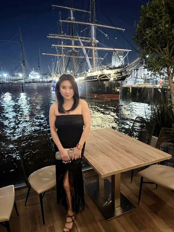 Cuộc sống U50 của người yêu duy nhất Lý Hùng công khai, chưa dám quay lại showbiz vì ngoại hình- Ảnh 6. Cuộc sống U50 của người yêu duy nhất Lý Hùng công khai, chưa dám quay lại showbiz vì ngoại hình- Ảnh 6.