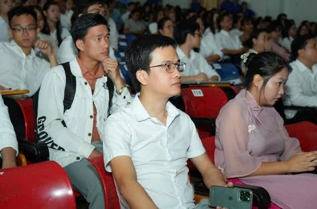 Ngày hội Khoa học, Công nghệ và Khởi nghiệp 2025: Lan tỏa tinh thần đổi mới, sáng tạo- Ảnh 2. Ngày hội Khoa học, Công nghệ và Khởi nghiệp 2025: Lan tỏa tinh thần đổi mới, sáng tạo- Ảnh 2.