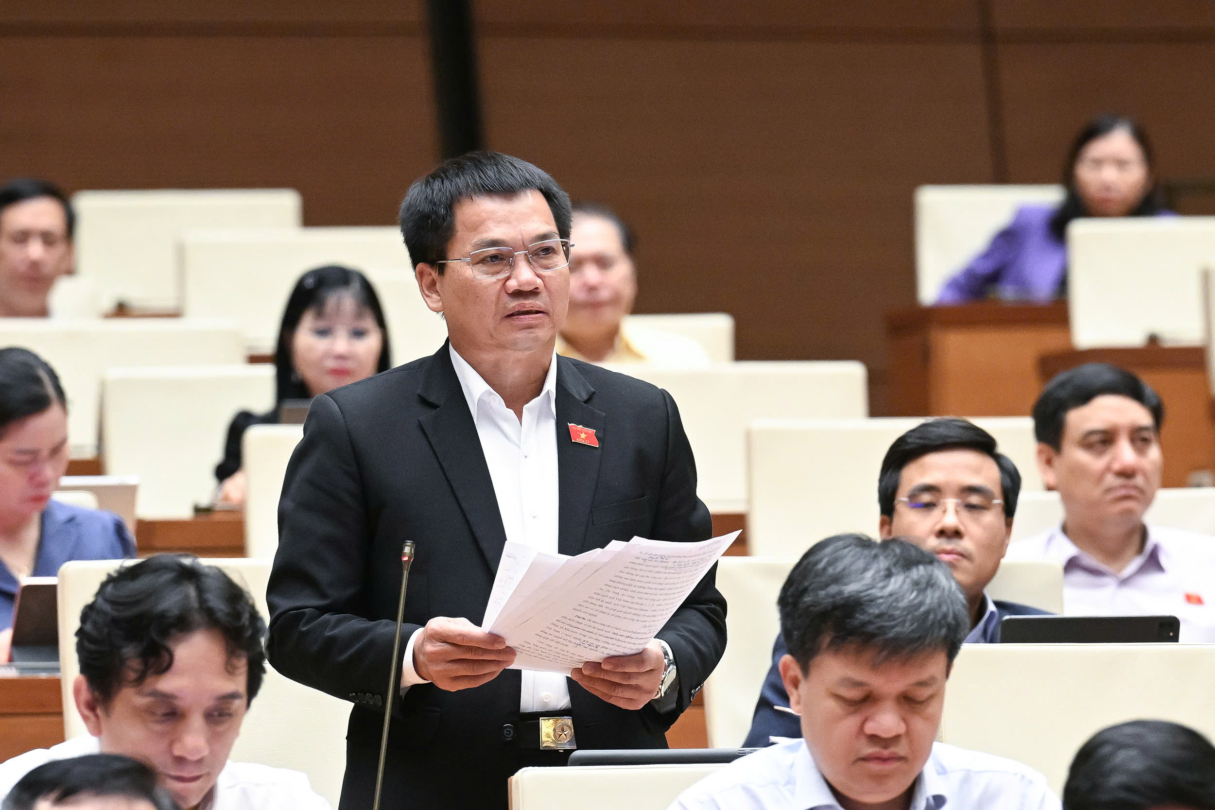 Người nước ngoài muốn nhập tịch, sao bắt họ phải dùng tên tiếng Việt?- Ảnh 3. Người nước ngoài muốn nhập tịch, sao bắt họ phải dùng tên tiếng Việt?- Ảnh 3.