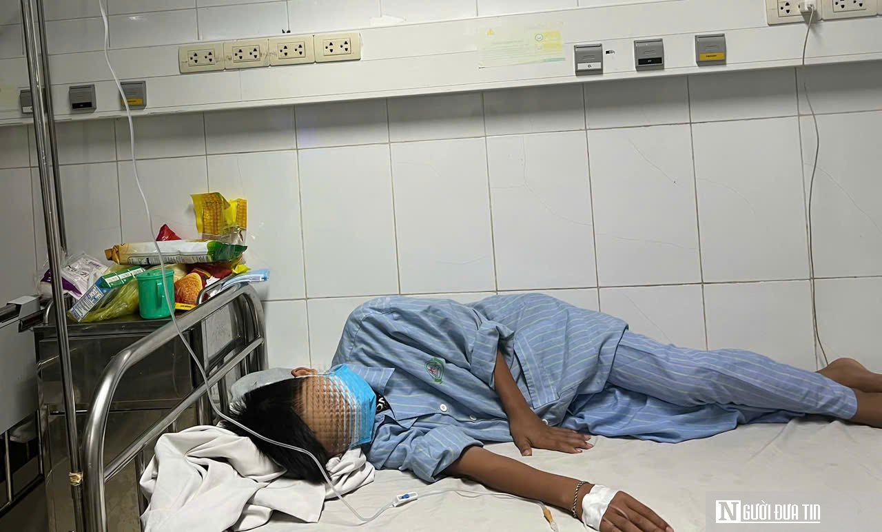 Làm rõ nghi vấn phụ huynh đánh nam sinh lớp 7 nhập viện- Ảnh 2. Làm rõ nghi vấn phụ huynh đánh nam sinh lớp 7 nhập viện- Ảnh 2.