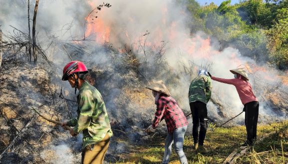 Cá nhân tham gia phòng cháy, chữa cháy tình nguyện đăng ký với cơ quan công an thế nào?- Ảnh 1. Cá nhân tham gia phòng cháy, chữa cháy tình nguyện đăng ký với cơ quan công an thế nào?- Ảnh 1.