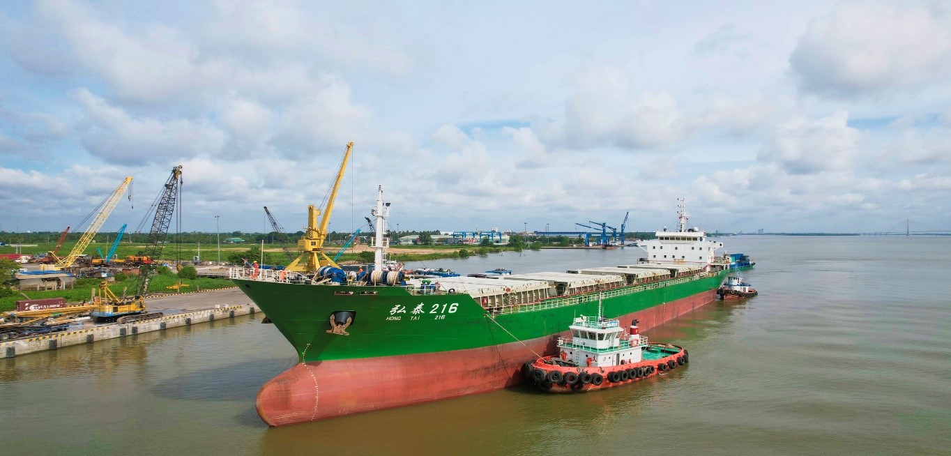 Khác thác tuyến biển Cần Thơ - Cái Mép: Cú hích mới cho logistics vùng ĐBSCL- Ảnh 1. Khác thác tuyến biển Cần Thơ - Cái Mép: Cú hích mới cho logistics vùng ĐBSCL- Ảnh 1.