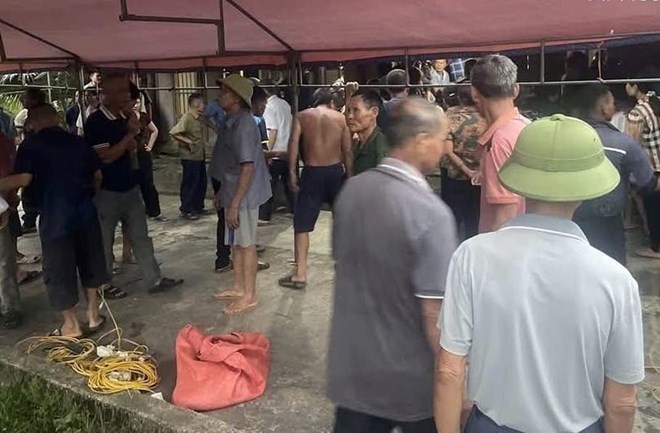 Đang gặt lúa trên đồng, người đàn ông bị sét đánh tử vong- Ảnh 1. Đang gặt lúa trên đồng, người đàn ông bị sét đánh tử vong- Ảnh 1.