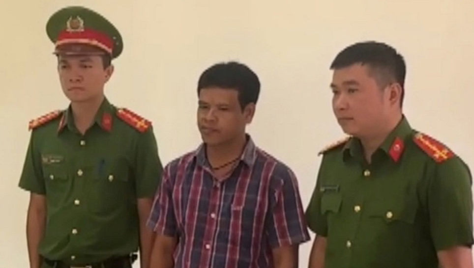 Gia Lai: Bắt giữ nhiều cán bộ tiếp tay buôn bán hóa đơn, nhận hối lộ- Ảnh 2. Gia Lai: Bắt giữ nhiều cán bộ tiếp tay buôn bán hóa đơn, nhận hối lộ- Ảnh 2.