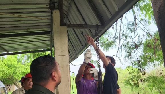 Phát hiện 3 người bị điện giật tử vong trong gara, hiện trường đau lòng- Ảnh 2.