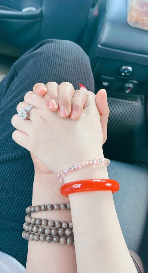 "Hoàng tử mắt hí" sau nhiều năm độc thân, tuổi 43 bất ngờ công khai có bạn gái- Ảnh 5. "Hoàng tử mắt hí" sau nhiều năm độc thân, tuổi 43 bất ngờ công khai có bạn gái- Ảnh 5.