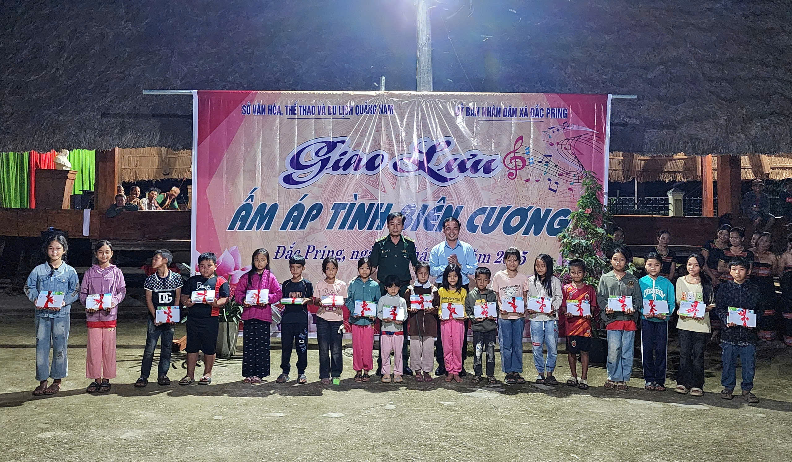 Báo chí sát cánh cùng đồng bào vùng biên giảm nghèo, phát triển kinh tế- Ảnh 3. Báo chí sát cánh cùng đồng bào vùng biên giảm nghèo, phát triển kinh tế- Ảnh 3.