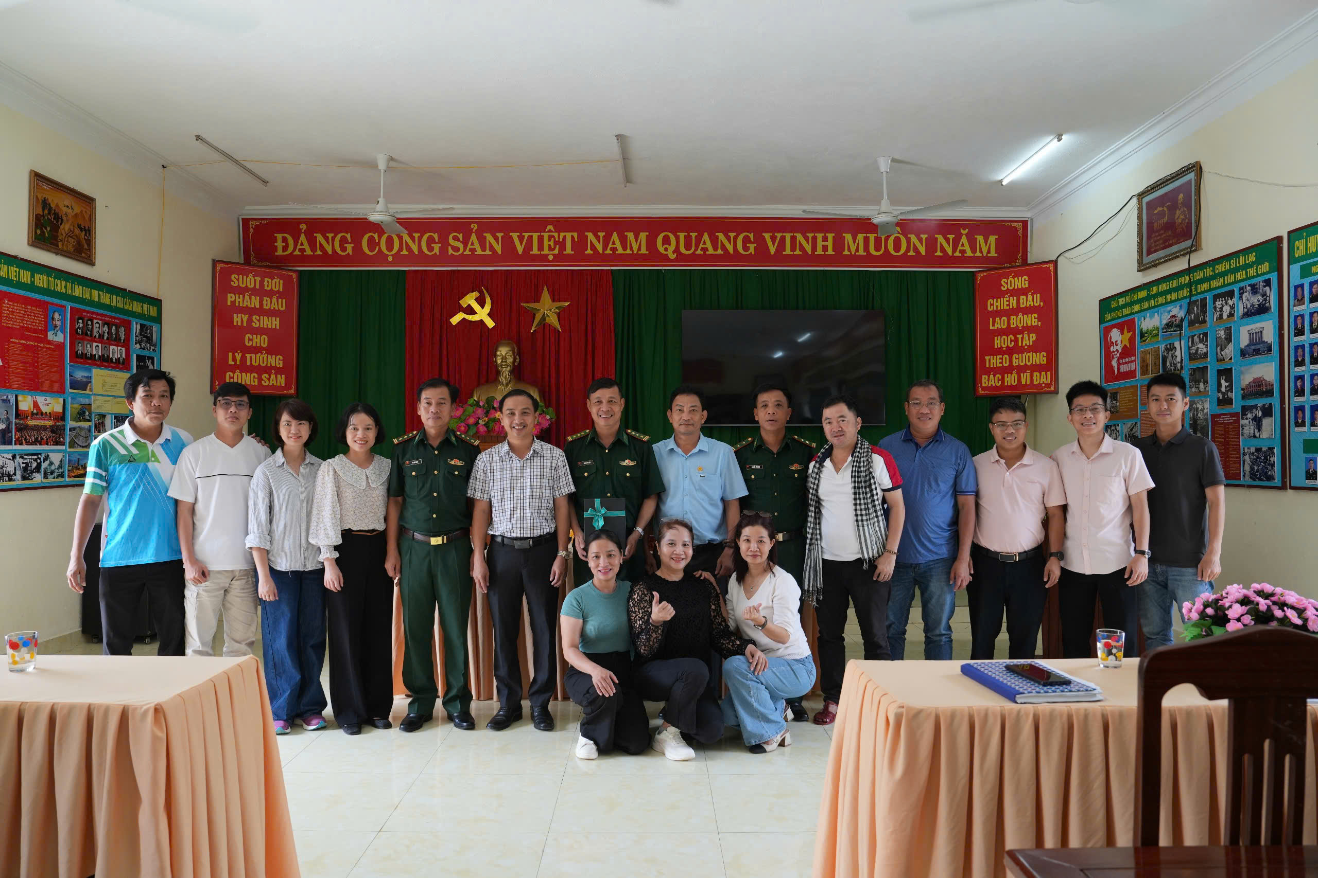 Báo chí sát cánh cùng đồng bào vùng biên giảm nghèo, phát triển kinh tế- Ảnh 1. Báo chí sát cánh cùng đồng bào vùng biên giảm nghèo, phát triển kinh tế- Ảnh 1.