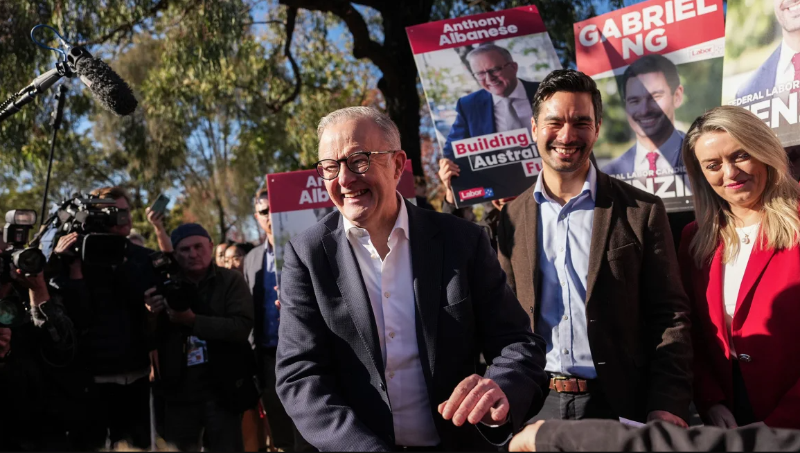 Bầu cử Australia: Ông Anthony Albanese giữ vững ghế Thủ tướng- Ảnh 1. Bầu cử Australia: Ông Anthony Albanese giữ vững ghế Thủ tướng- Ảnh 1.