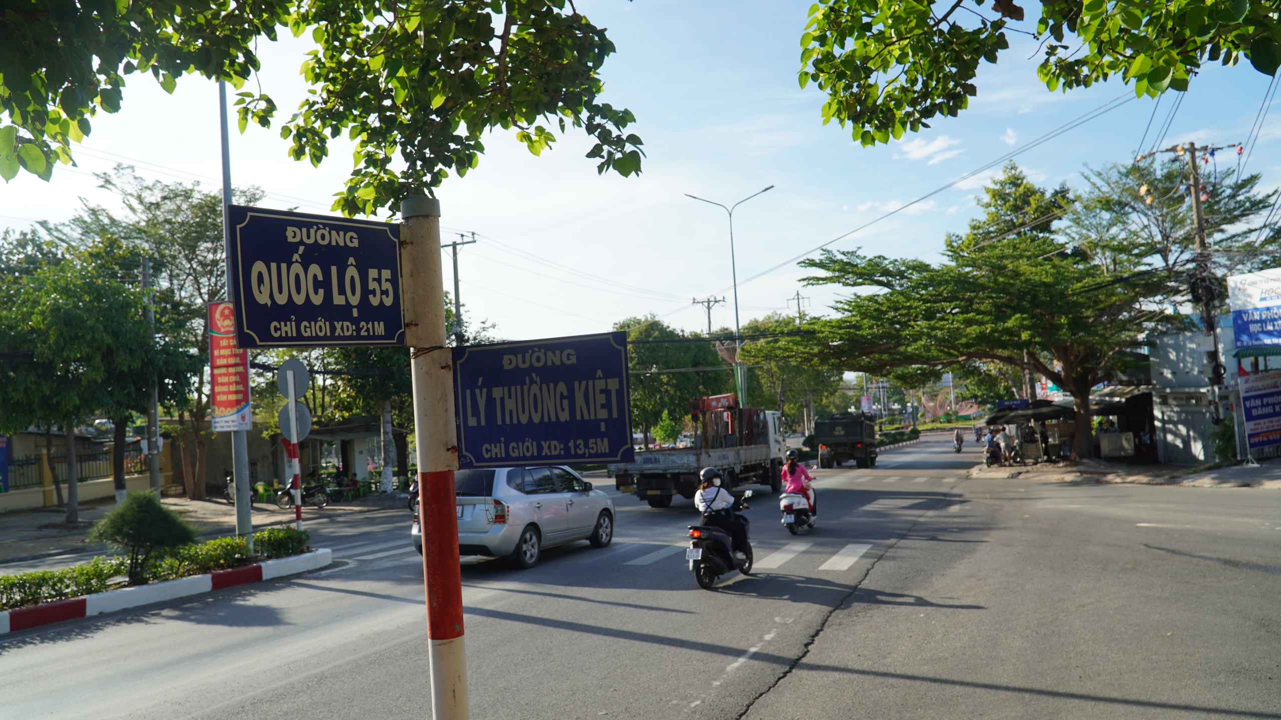 Tiến độ kế hoạch đầu tư nâng cấp tuyến đường ven biển huyết mạch của Bình Thuận- Ảnh 3. Tiến độ kế hoạch đầu tư nâng cấp tuyến đường ven biển huyết mạch của Bình Thuận- Ảnh 3.