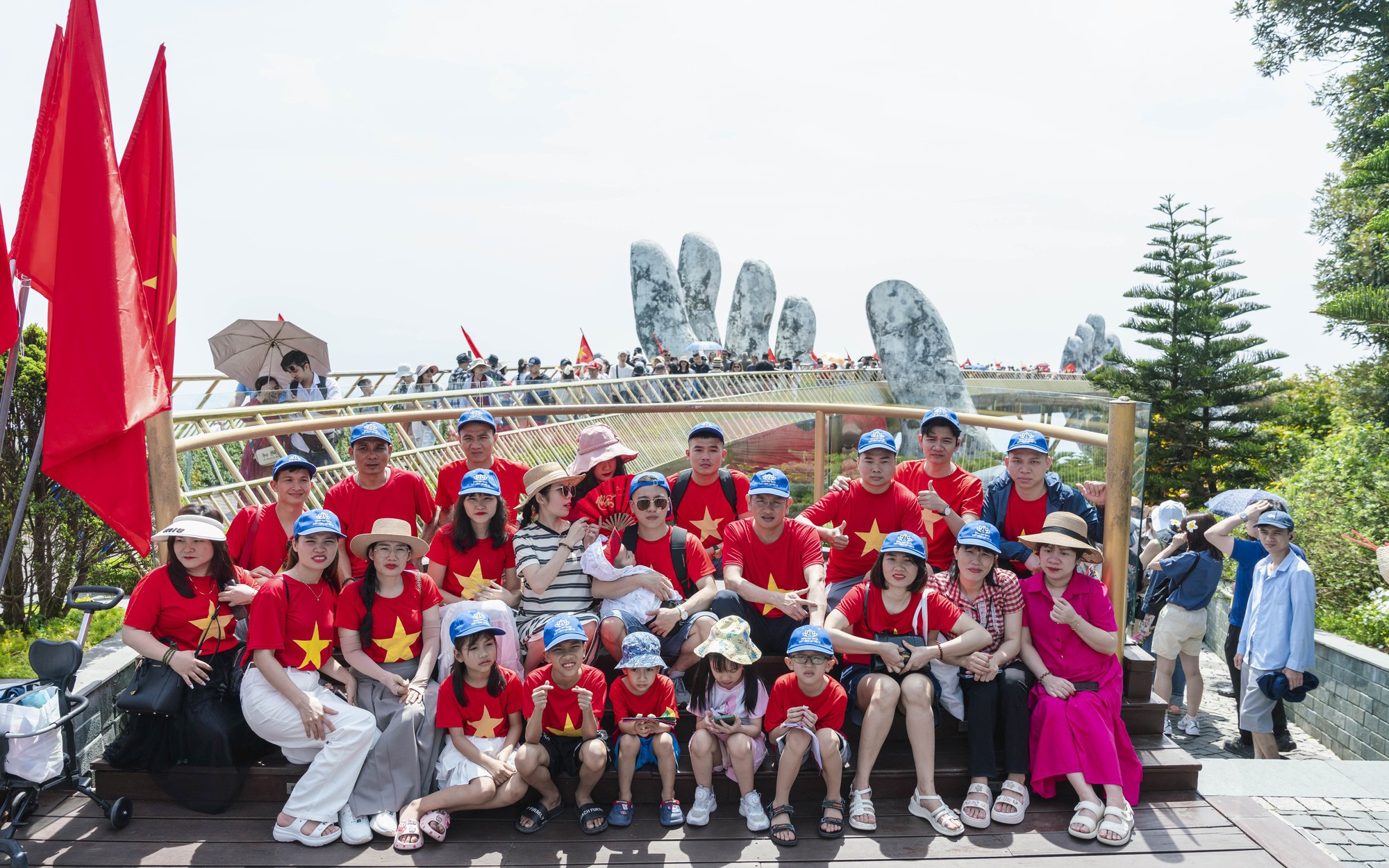 Bùng nổ du lịch tại Đà Nẵng dịp lễ 30/4 – 1/5, thu hơn 2.400 tỷ đồng