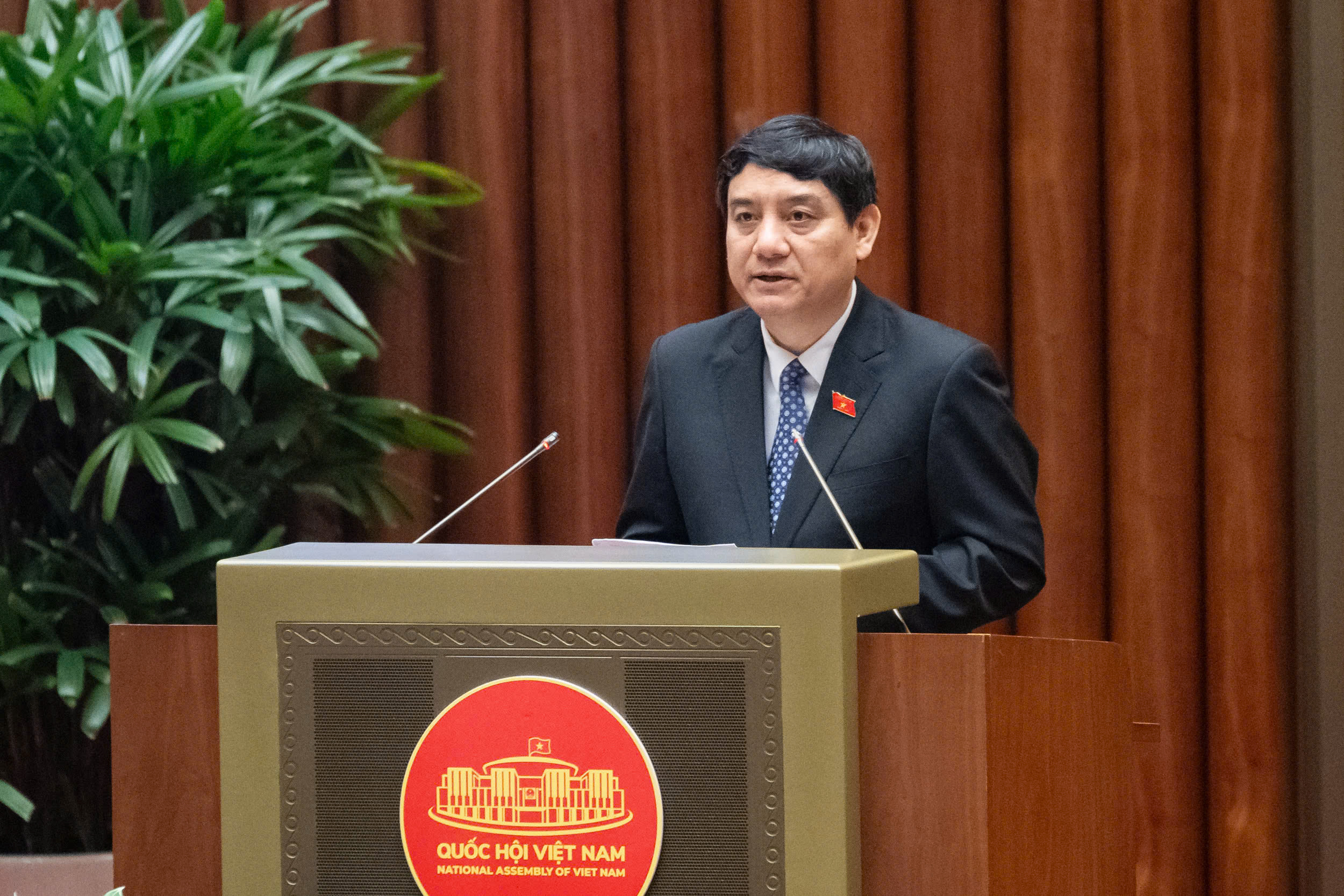 Băn khoăn quy định không được công khai thông tin về sai phạm của nhà giáo- Ảnh 1. Băn khoăn quy định không được công khai thông tin về sai phạm của nhà giáo- Ảnh 1.