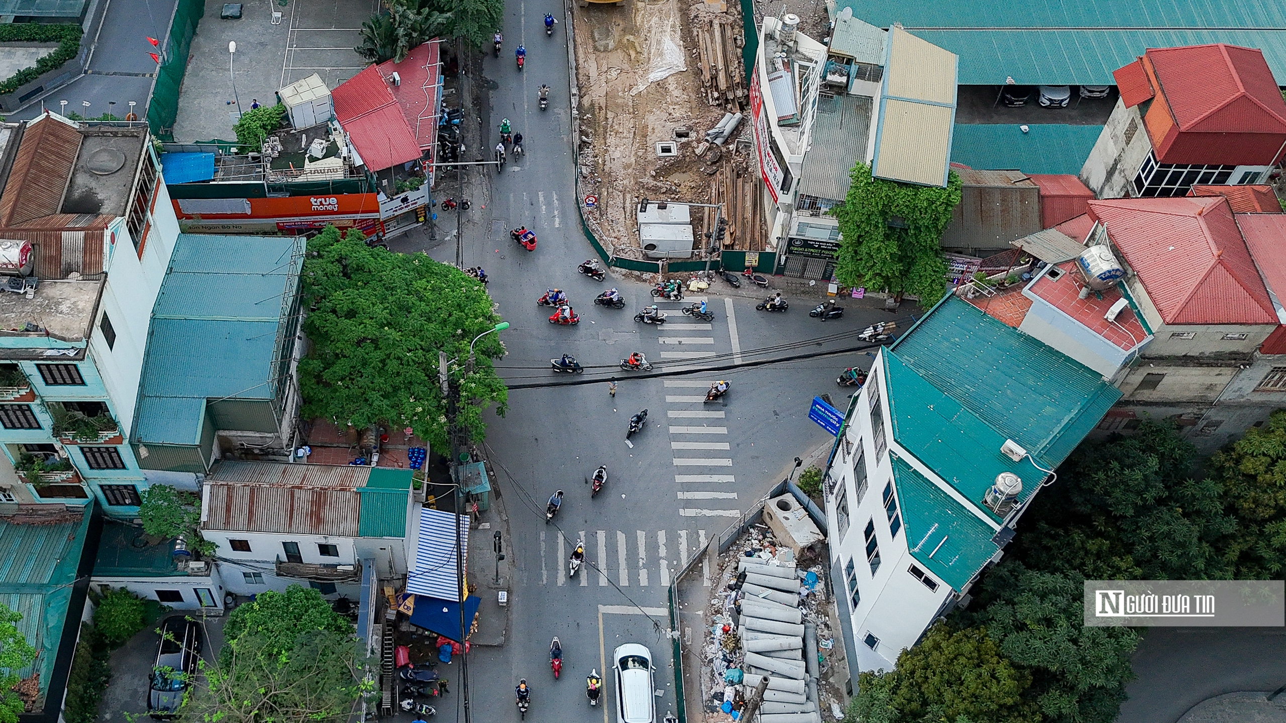 Hà Nội: Ì ạch thi công tuyến đường Nguyễn Tuân trị giá gần 400 tỷ đồng- Ảnh 15. Hà Nội: Ì ạch thi công tuyến đường Nguyễn Tuân trị giá gần 400 tỷ đồng- Ảnh 15.