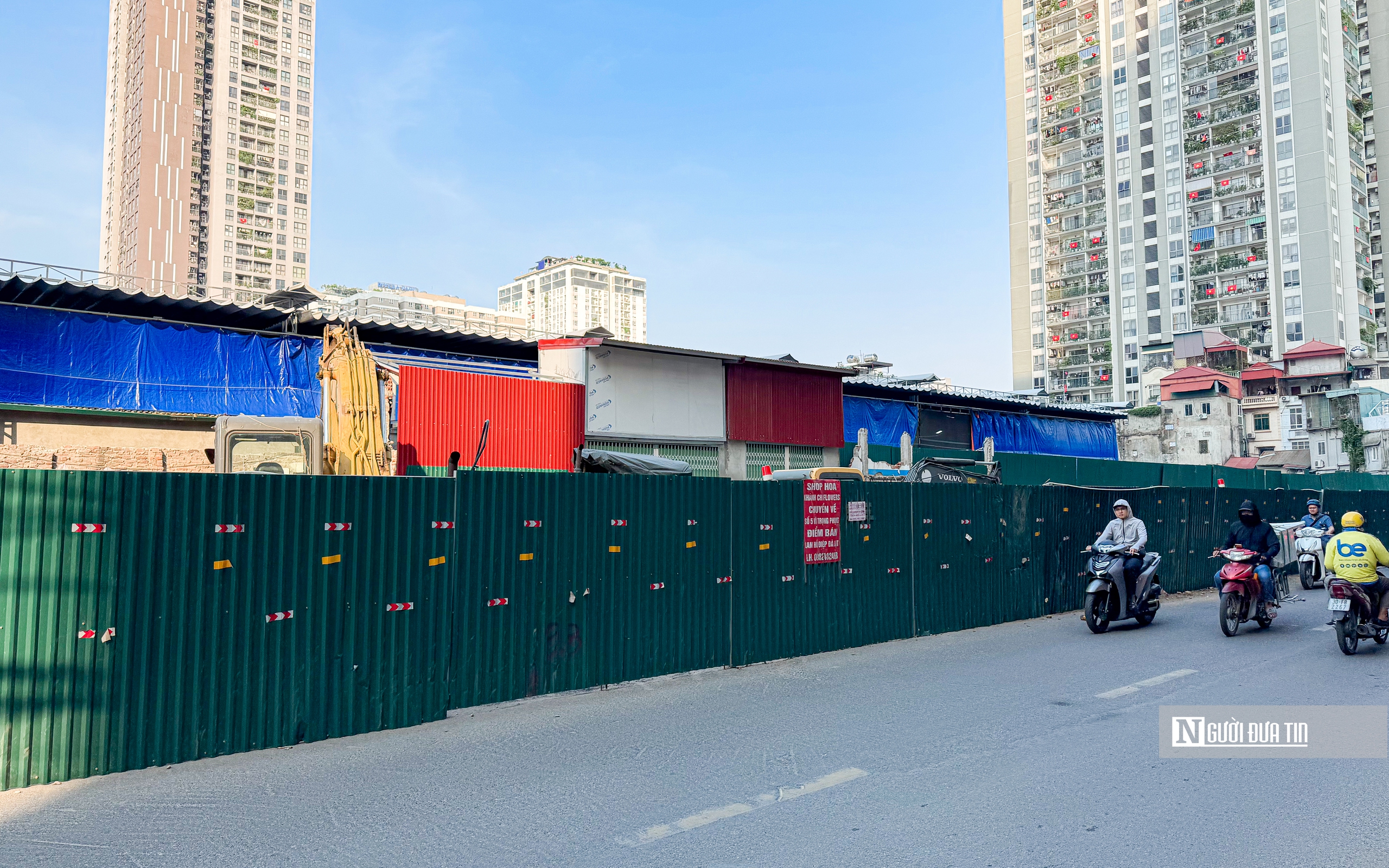 Hà Nội: Ì ạch thi công tuyến đường Nguyễn Tuân trị giá gần 400 tỷ đồng- Ảnh 13. Hà Nội: Ì ạch thi công tuyến đường Nguyễn Tuân trị giá gần 400 tỷ đồng- Ảnh 13.