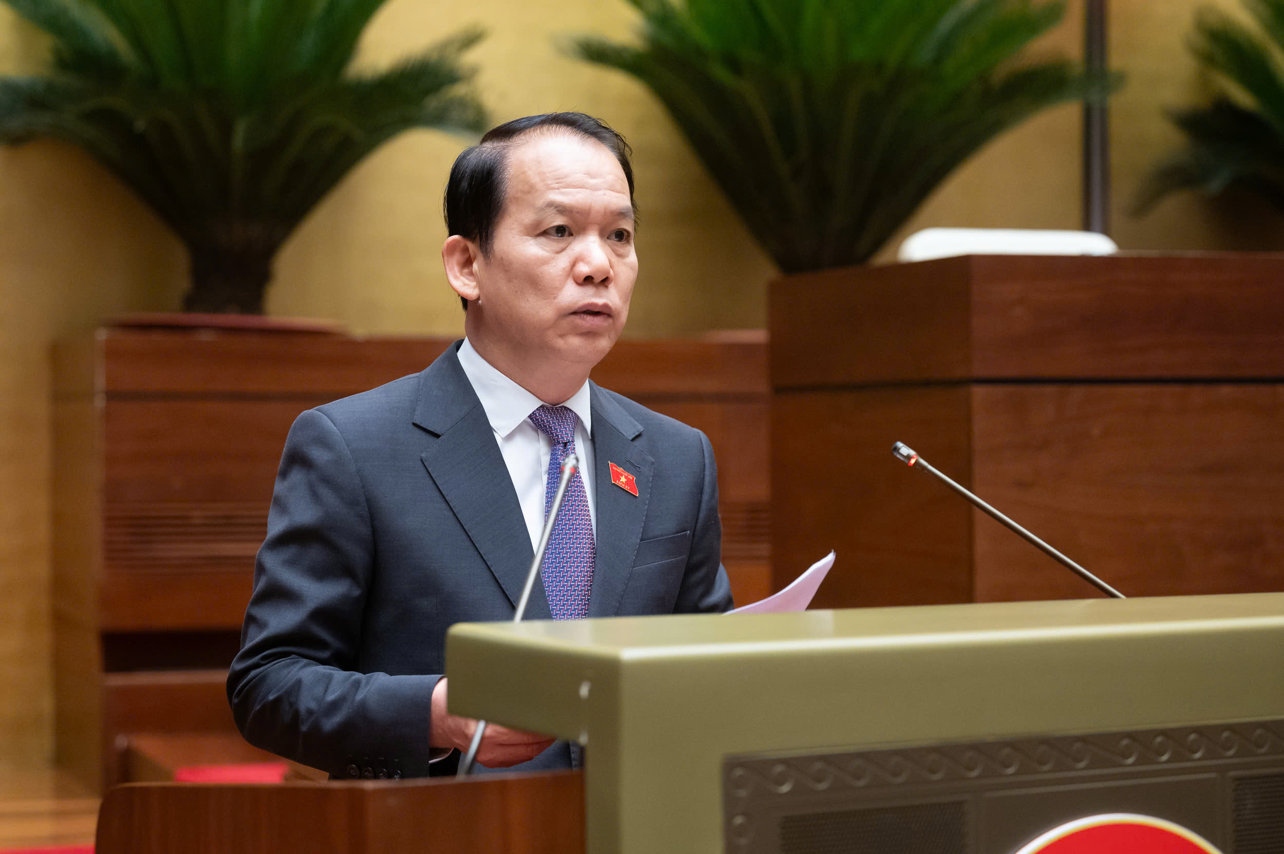 Thống nhất một chế độ công vụ từ Trung ương đến cấp xã- Ảnh 2. Thống nhất một chế độ công vụ từ Trung ương đến cấp xã- Ảnh 2.