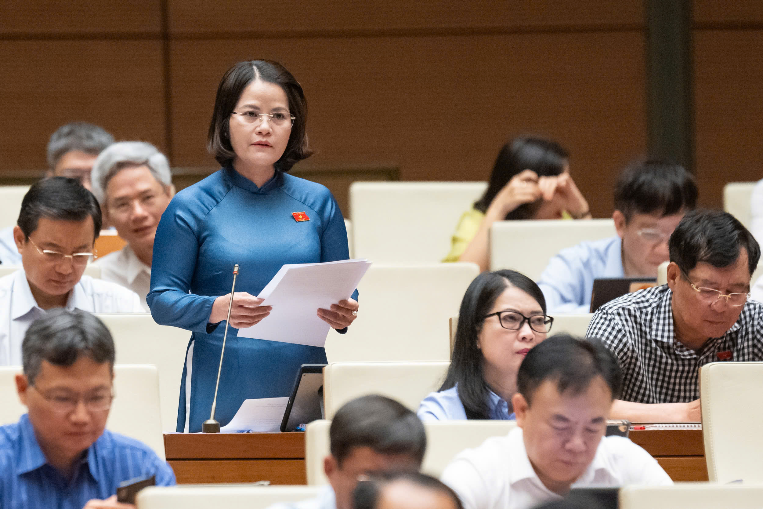 Vì sao cán bộ, công chức cần được tham gia bảo hiểm thất nghiệp?- Ảnh 2. Vì sao cán bộ, công chức cần được tham gia bảo hiểm thất nghiệp?- Ảnh 2.