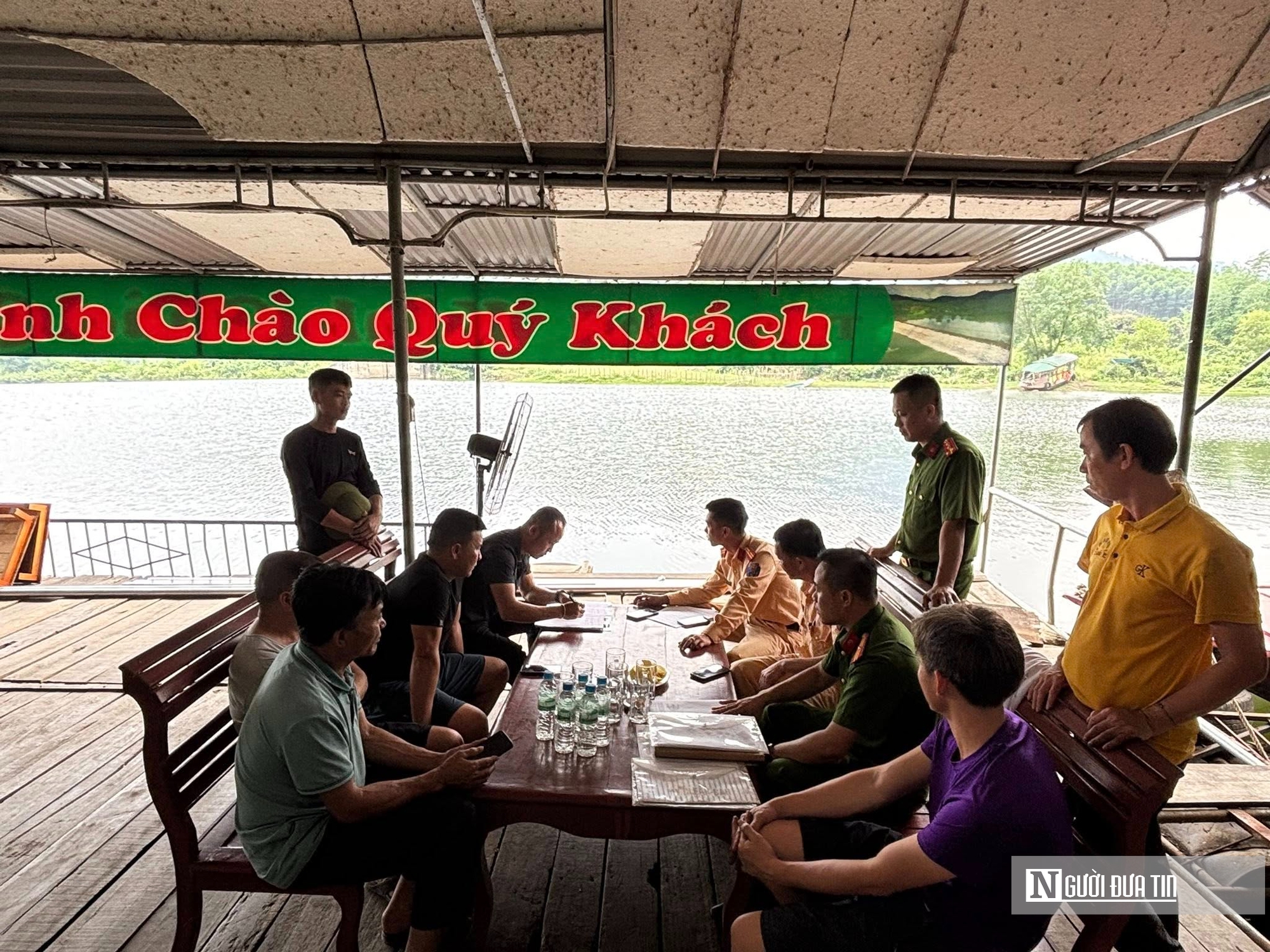 “Hạt sạn” cản trở phát triển du lịch - Kỳ 1: Điểm đến thơ mộng ở miền Tây xứ Nghệ bị "bóp méo"- Ảnh 2. “Hạt sạn” cản trở phát triển du lịch - Kỳ 1: Điểm đến thơ mộng ở miền Tây xứ Nghệ bị "bóp méo"- Ảnh 2.