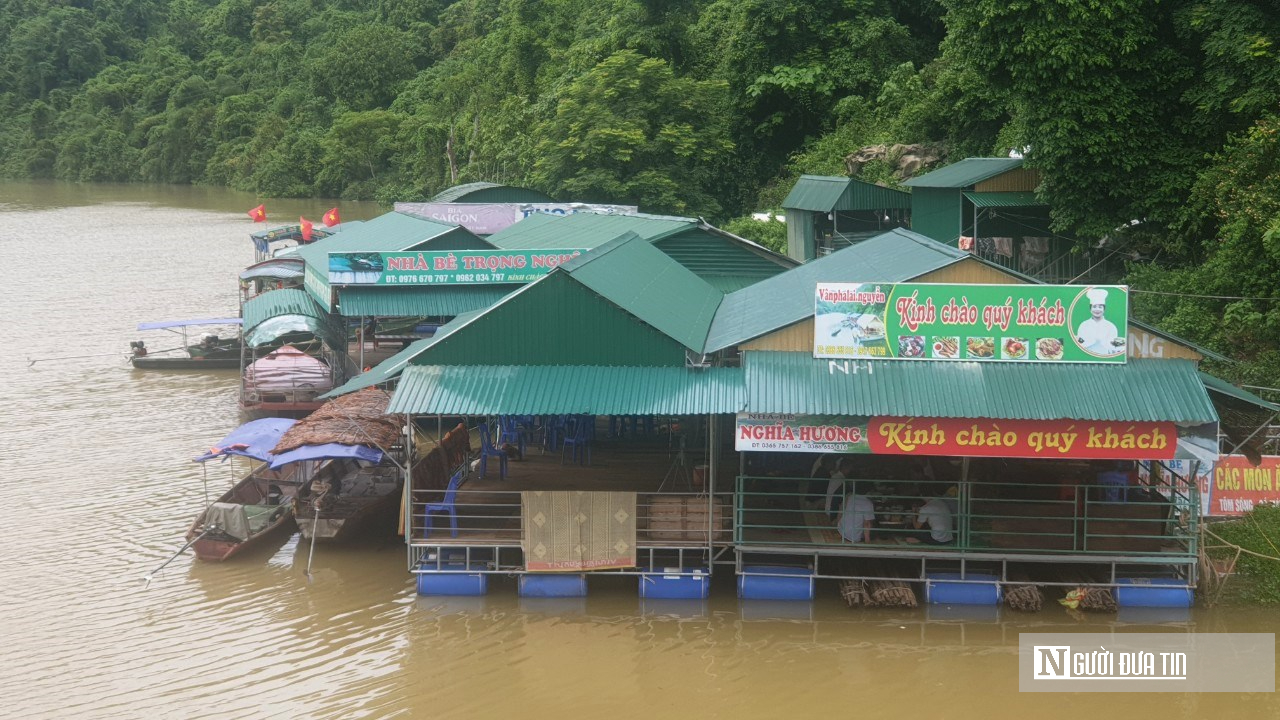 “Hạt sạn” cản trở phát triển du lịch - Kỳ 1: Điểm đến thơ mộng ở miền Tây xứ Nghệ bị "bóp méo"- Ảnh 3. “Hạt sạn” cản trở phát triển du lịch - Kỳ 1: Điểm đến thơ mộng ở miền Tây xứ Nghệ bị "bóp méo"- Ảnh 3.