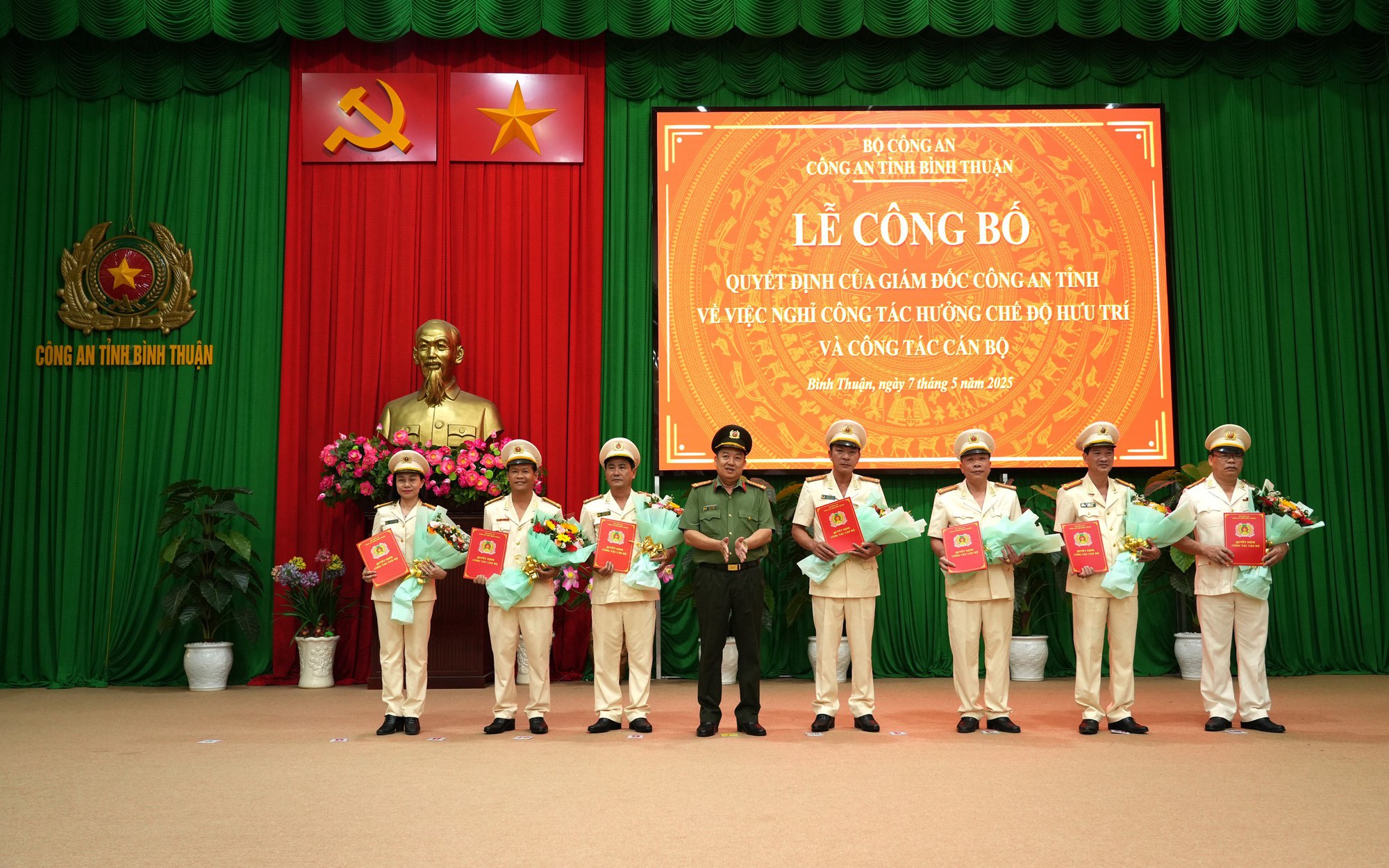 39 cán bộ Công an tỉnh Bình Thuận tình nguyện nghỉ hưu trước tuổi