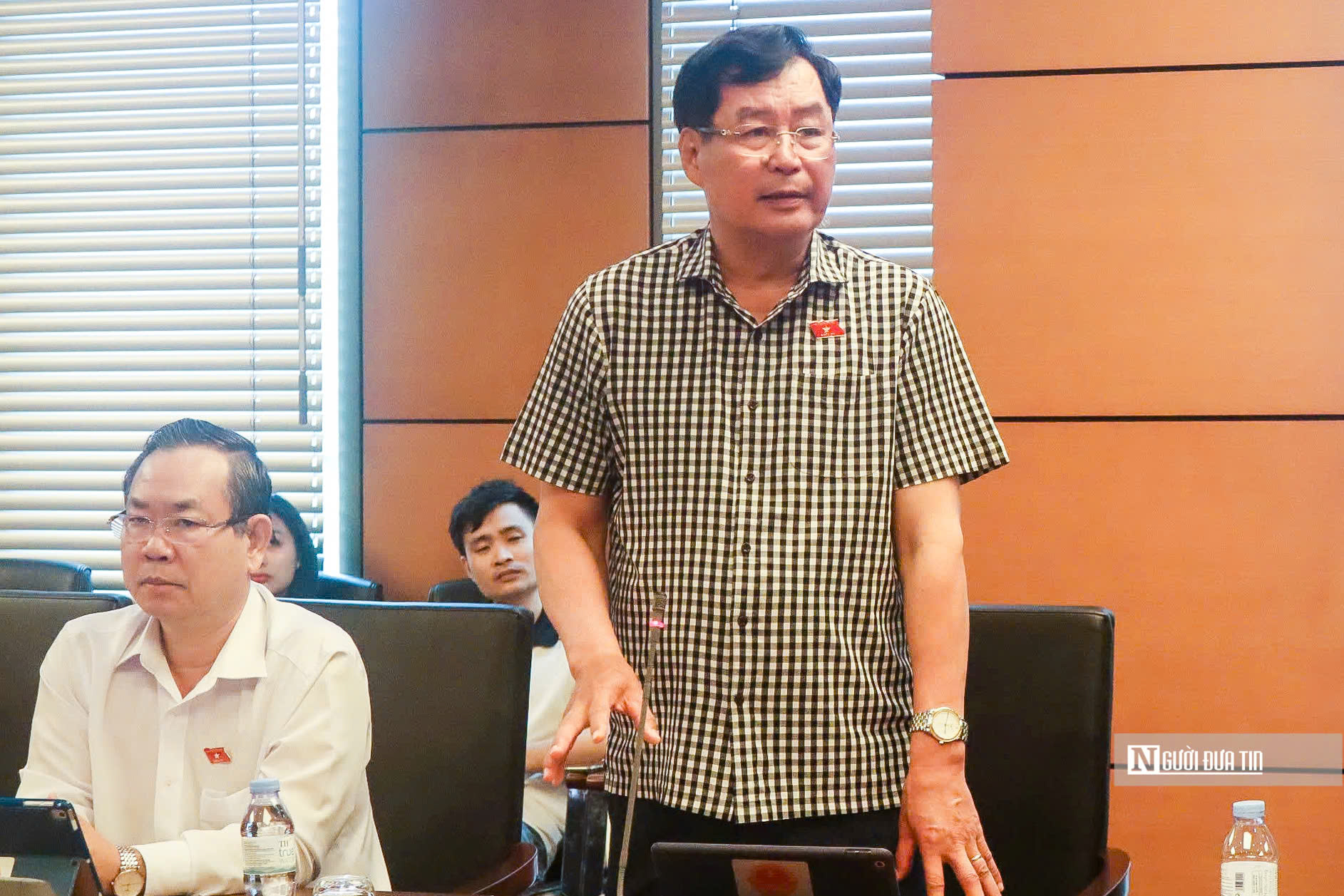 Sửa Hiến pháp: Đề nghị làm rõ mối quan hệ giữa Mặt trận Tổ quốc với các tổ chức chính trị - xã hội- Ảnh 1. Sửa Hiến pháp: Đề nghị làm rõ mối quan hệ giữa Mặt trận Tổ quốc với các tổ chức chính trị - xã hội- Ảnh 1.