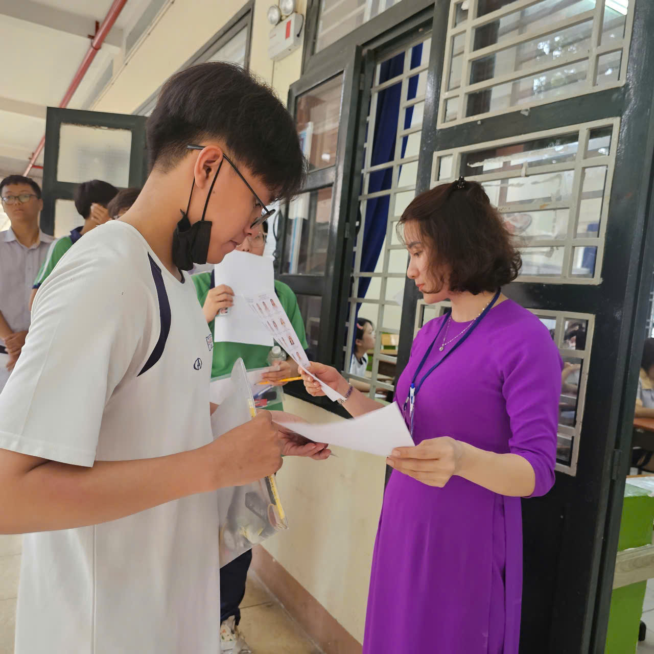 Cảnh báo lừa đảo núp bóng thi chuyển cấp tại Tp.HCM- Ảnh 2. Cảnh báo lừa đảo núp bóng thi chuyển cấp tại Tp.HCM- Ảnh 2.