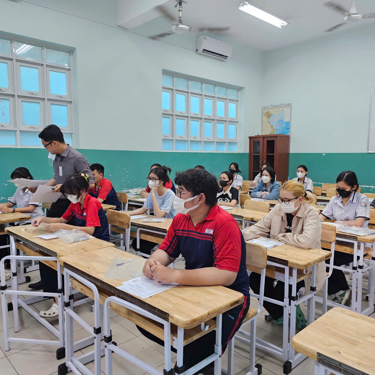 Cảnh báo lừa đảo núp bóng thi chuyển cấp tại Tp.HCM- Ảnh 1. Cảnh báo lừa đảo núp bóng thi chuyển cấp tại Tp.HCM- Ảnh 1.