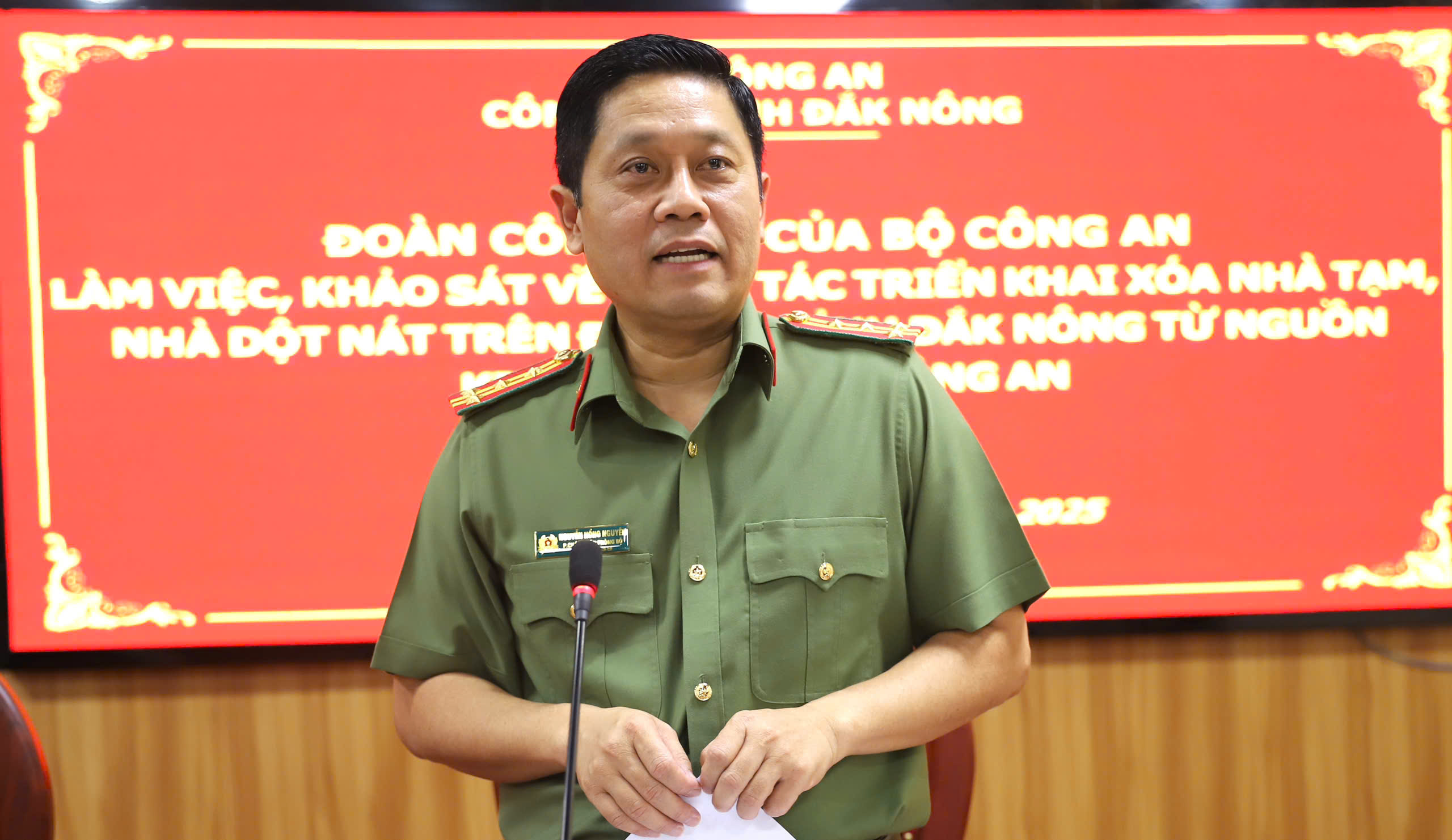 Bộ Công an hỗ trợ Đắk Nông 30 tỷ đồng xây 500 căn nhà cho hộ nghèo, cận nghèo- Ảnh 2. Bộ Công an hỗ trợ Đắk Nông 30 tỷ đồng xây 500 căn nhà cho hộ nghèo, cận nghèo- Ảnh 2.