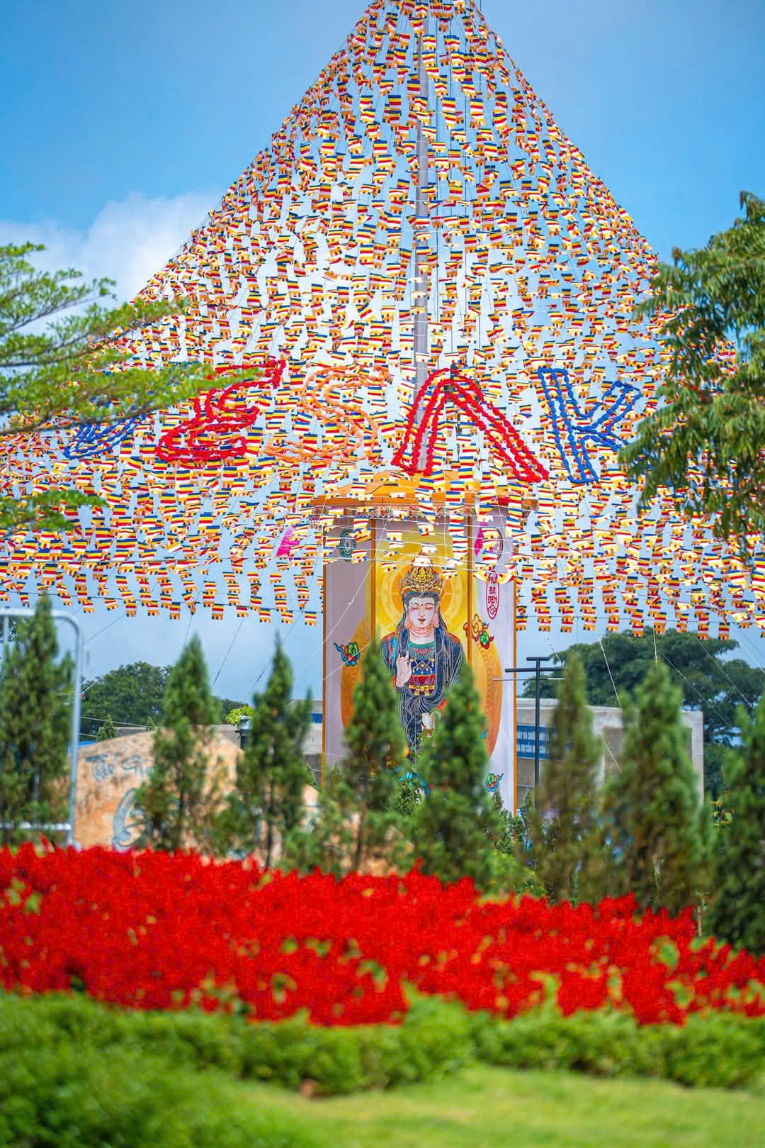 Núi Bà Đen đón đại biểu về tham dự đại lễ Vesak 2025- Ảnh 10. Núi Bà Đen đón đại biểu về tham dự đại lễ Vesak 2025- Ảnh 10.