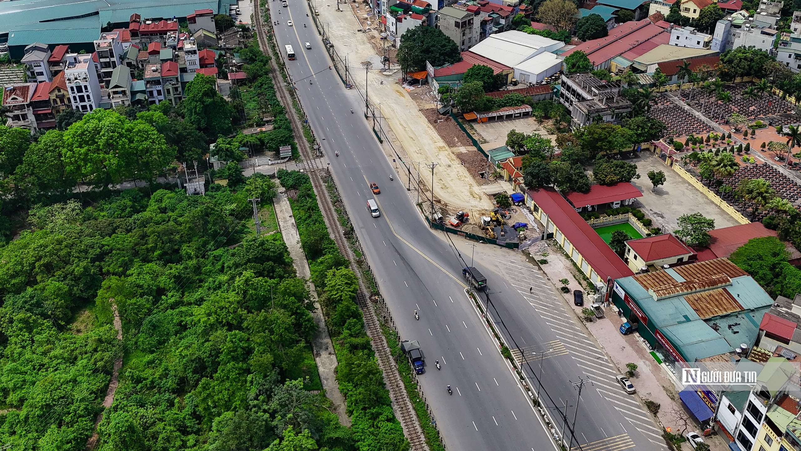 Hà Nội: Hình ảnh ngổn ngang tại dự án mở rộng đường gần 900 tỷ đồng- Ảnh 9. Hà Nội: Hình ảnh ngổn ngang tại dự án mở rộng đường gần 900 tỷ đồng- Ảnh 9.