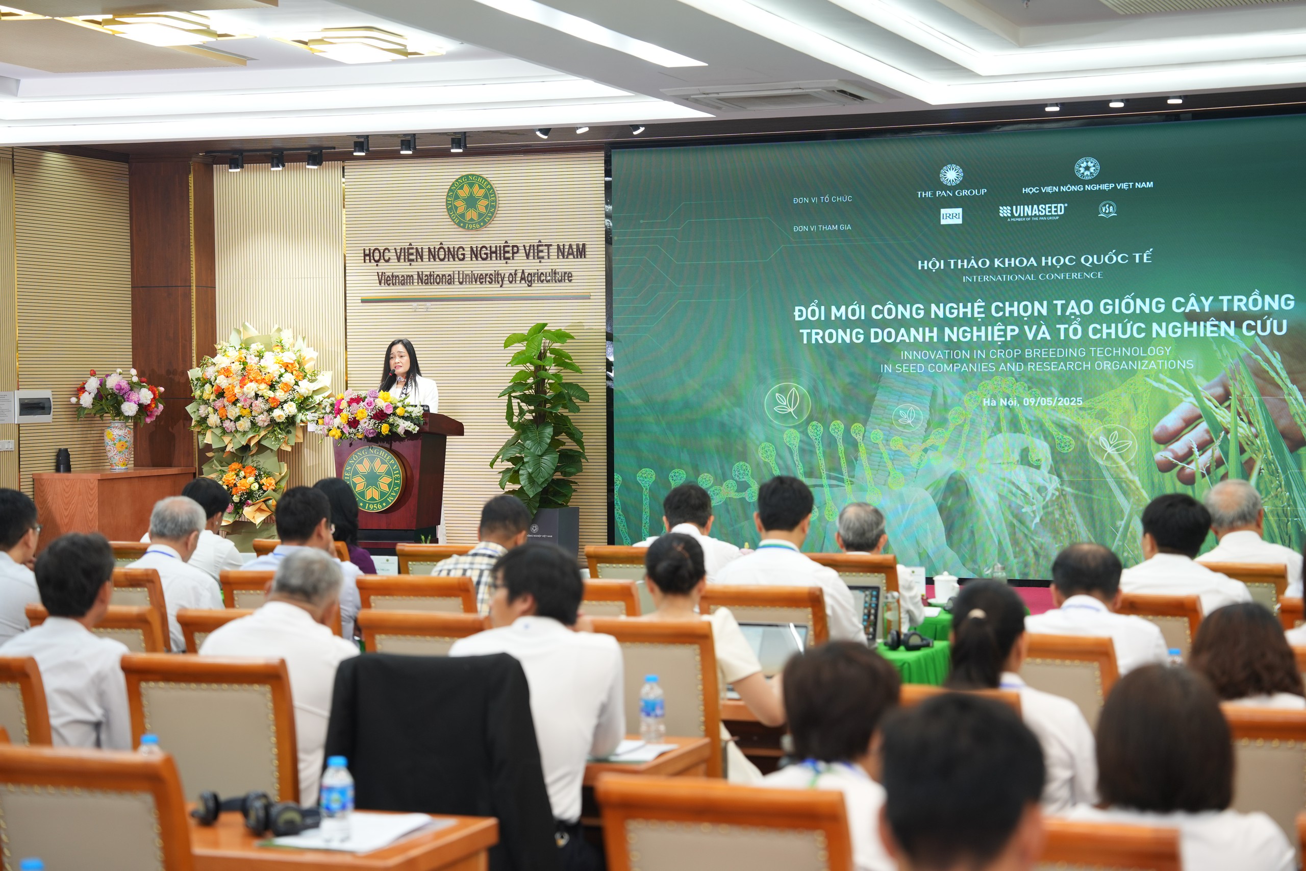 Ngành giống cây trồng trước cơ hội bứt phá nhờ công nghệ và đổi mới sáng tạo- Ảnh 1. Ngành giống cây trồng trước cơ hội bứt phá nhờ công nghệ và đổi mới sáng tạo- Ảnh 1.