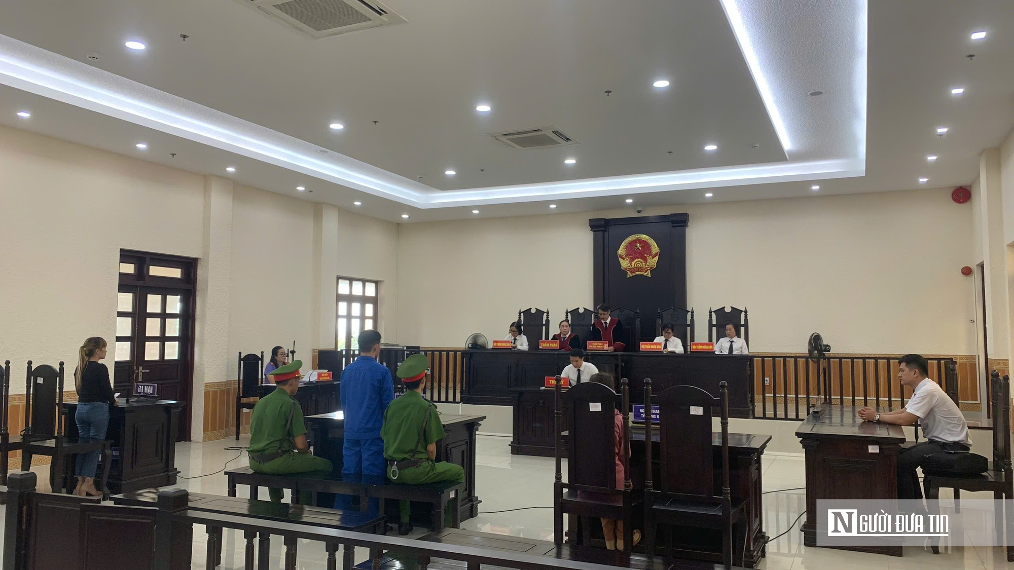 Hành xử côn đồ, nam bị cáo lĩnh án chung thân- Ảnh 2. Hành xử côn đồ, nam bị cáo lĩnh án chung thân- Ảnh 2.