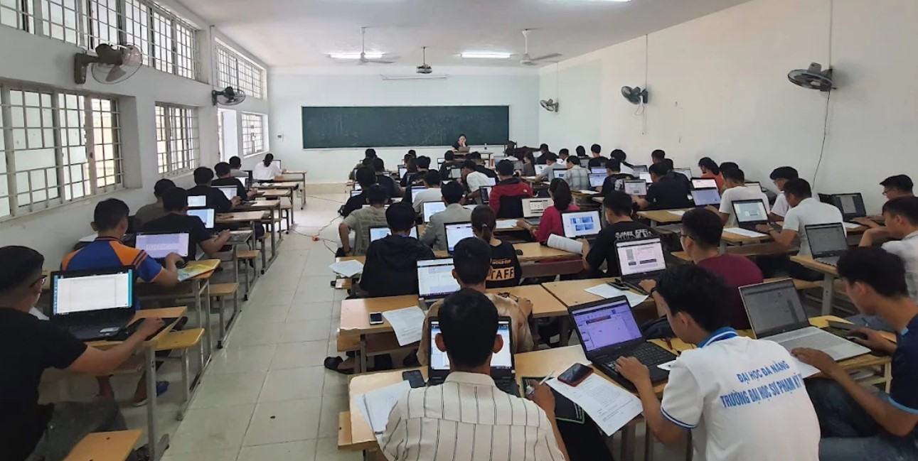 Đà Nẵng: Cảnh giác với học bổng du học “giả” mạo danh trường uy tín- Ảnh 1. Đà Nẵng: Cảnh giác với học bổng du học “giả” mạo danh trường uy tín- Ảnh 1.