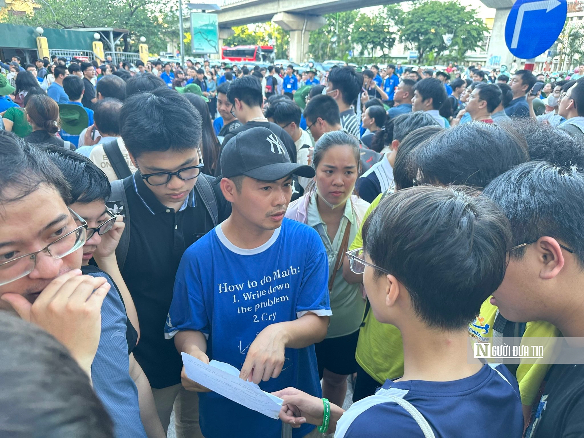 Đề Toán chuyên KHTN “làm khó” thí sinh, dự đoán đạt điểm trung bình- Ảnh 10. Đề Toán chuyên KHTN “làm khó” thí sinh, dự đoán đạt điểm trung bình- Ảnh 10.