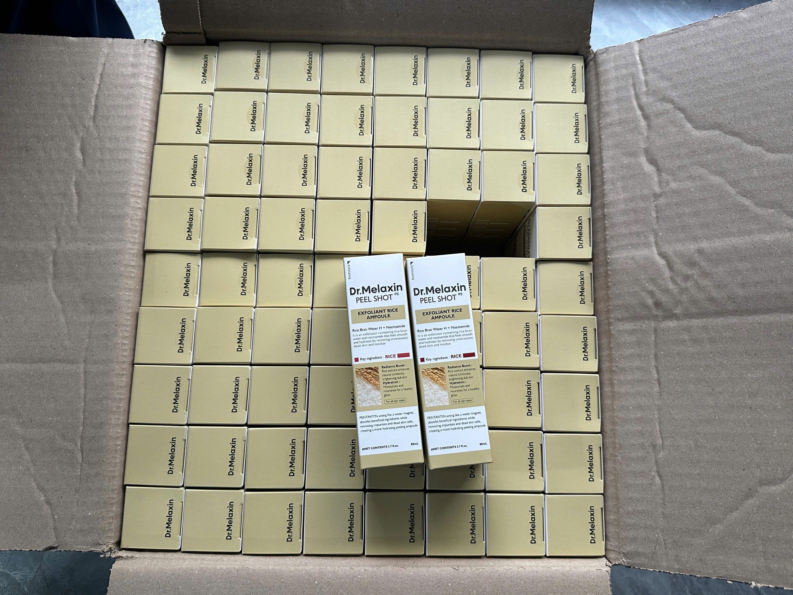 Phát hiện hơn 5.000 lọ mỹ phẩm nhập lậu của công ty Ngân Korea- Ảnh 1. Phát hiện hơn 5.000 lọ mỹ phẩm nhập lậu của công ty Ngân Korea- Ảnh 1.
