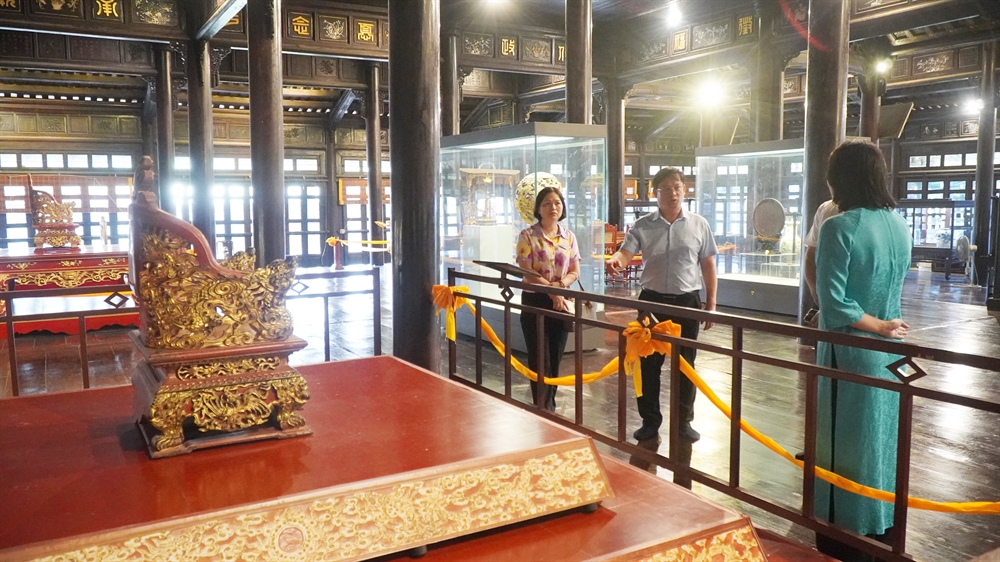 Sau sự cố ngai vàng triều Nguyễn bị xâm hại: Huế đẩy mạnh ứng dụng AI trong bảo vệ các bảo vật- Ảnh 3. Sau sự cố ngai vàng triều Nguyễn bị xâm hại: Huế đẩy mạnh ứng dụng AI trong bảo vệ các bảo vật- Ảnh 3.