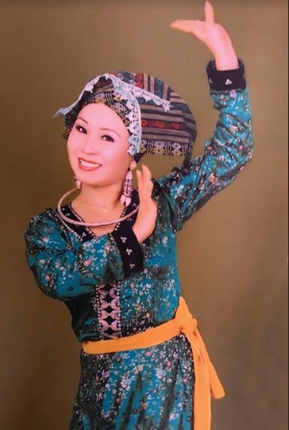 Tuổi xế chiều của NSND Minh Thu - con gái "vua hề chèo" Mạnh Tuấn, hôn nhân đổ vỡ gây tiếc nuối- Ảnh 2. Tuổi xế chiều của NSND Minh Thu - con gái "vua hề chèo" Mạnh Tuấn, hôn nhân đổ vỡ gây tiếc nuối- Ảnh 2.