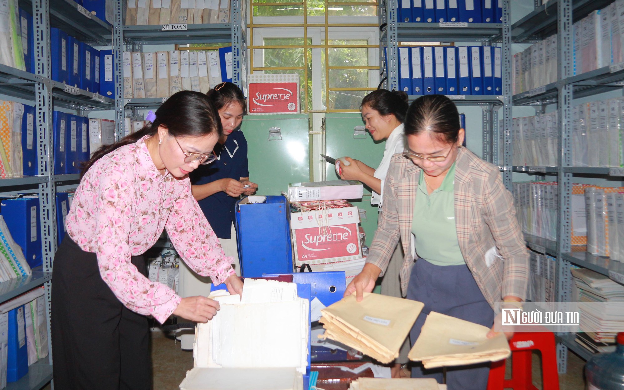 Cán bộ tại Đắk Lắk thức trắng đêm xử lý hồ sơ trước khi chính quyền 2 cấp vận hành