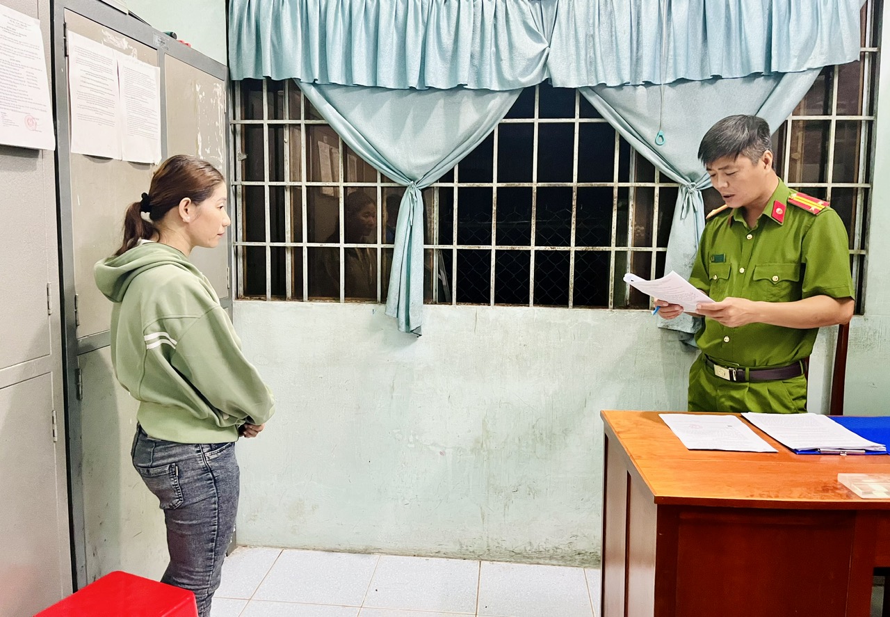 Vĩnh Long: Điều tra án mạng từ việc thú cưng đi vệ sinh- Ảnh 1. Vĩnh Long: Điều tra án mạng từ việc thú cưng đi vệ sinh- Ảnh 1.
