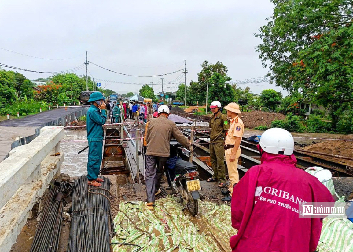 Mưa lớn gây ngập cục bộ, cô lập nhiều nơi tại Gia Lai- Ảnh 2. Mưa lớn gây ngập cục bộ, cô lập nhiều nơi tại Gia Lai- Ảnh 2.